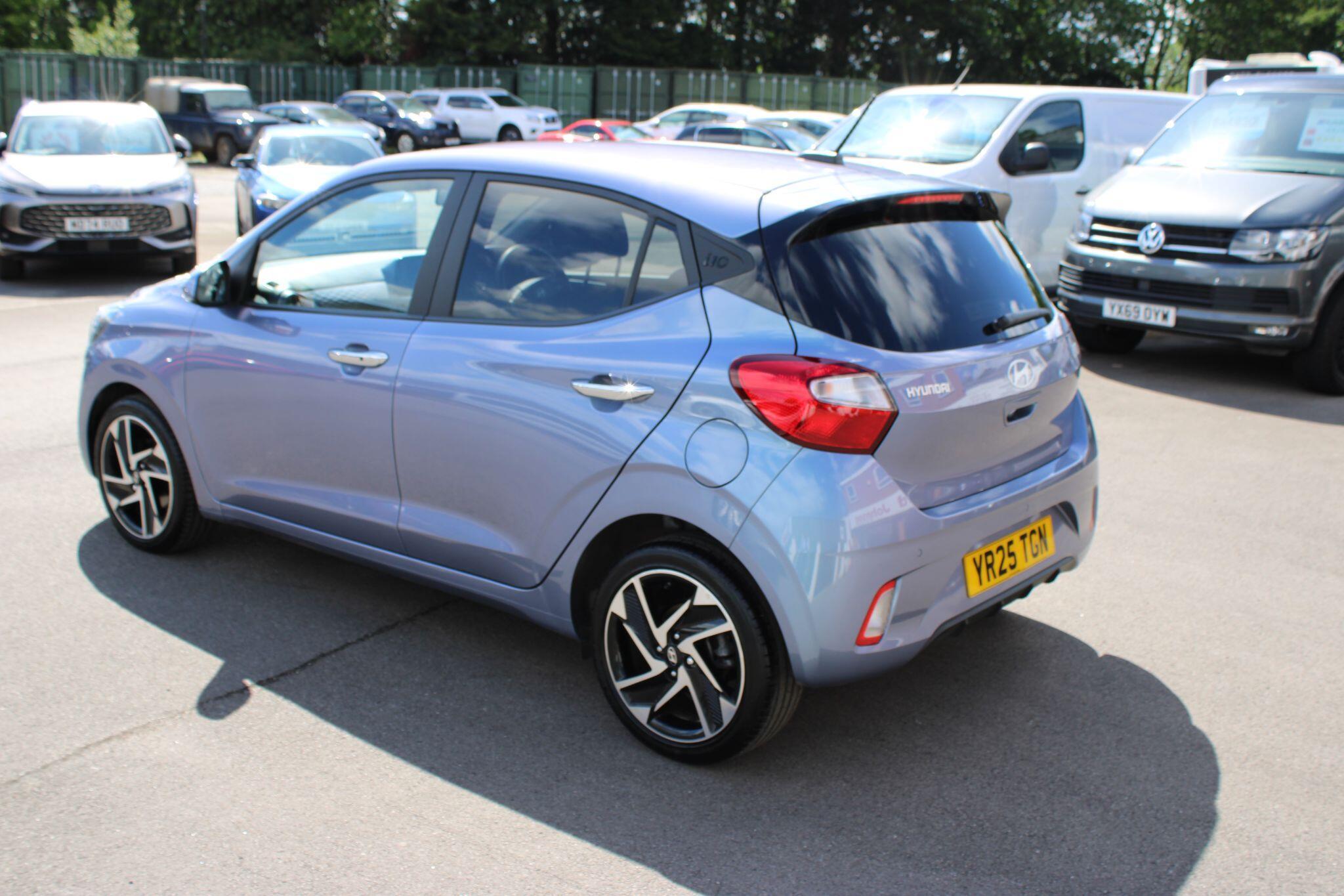 Hyundai i10 - Image 18
