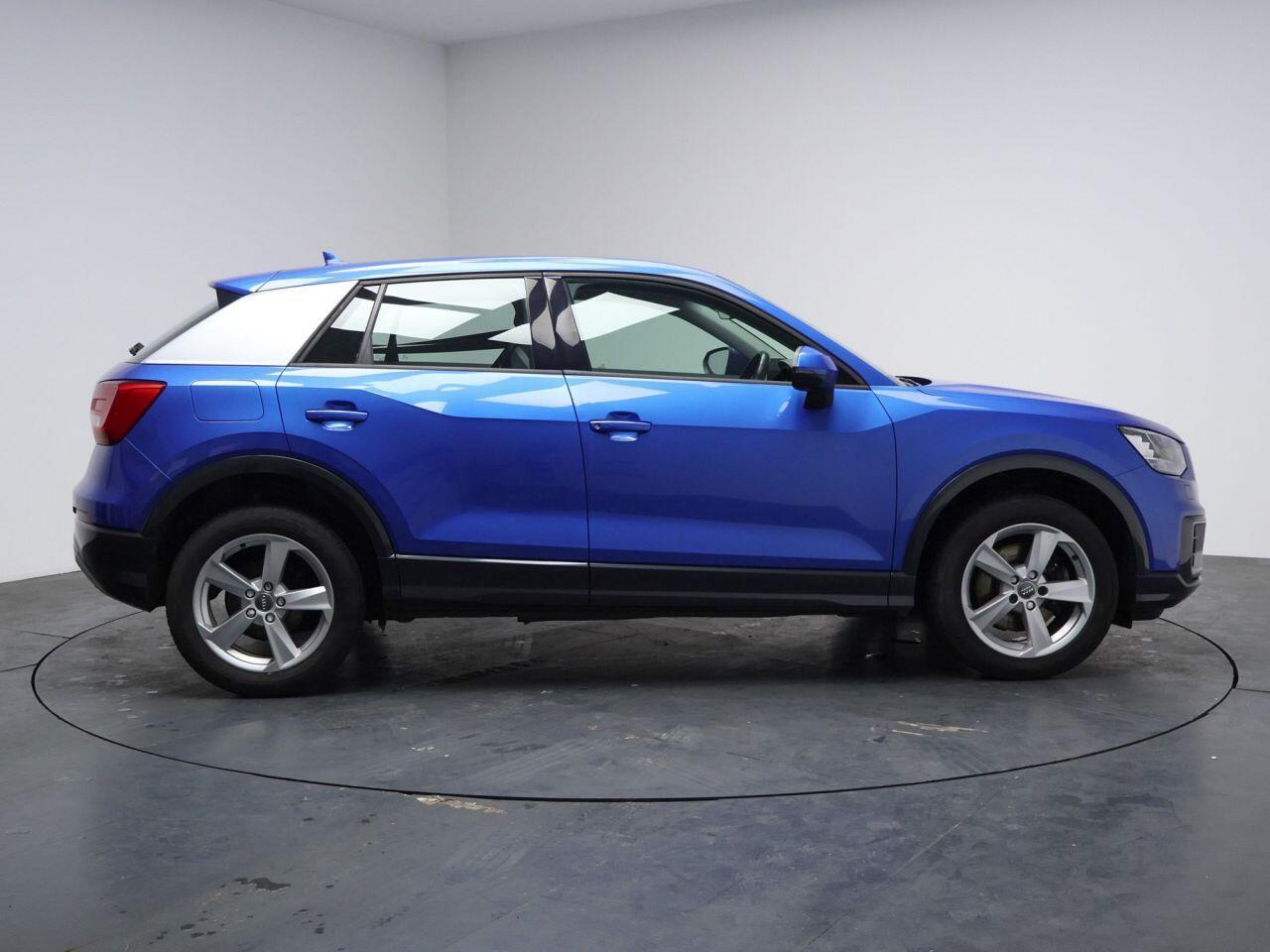 Audi Q2 - Image 10