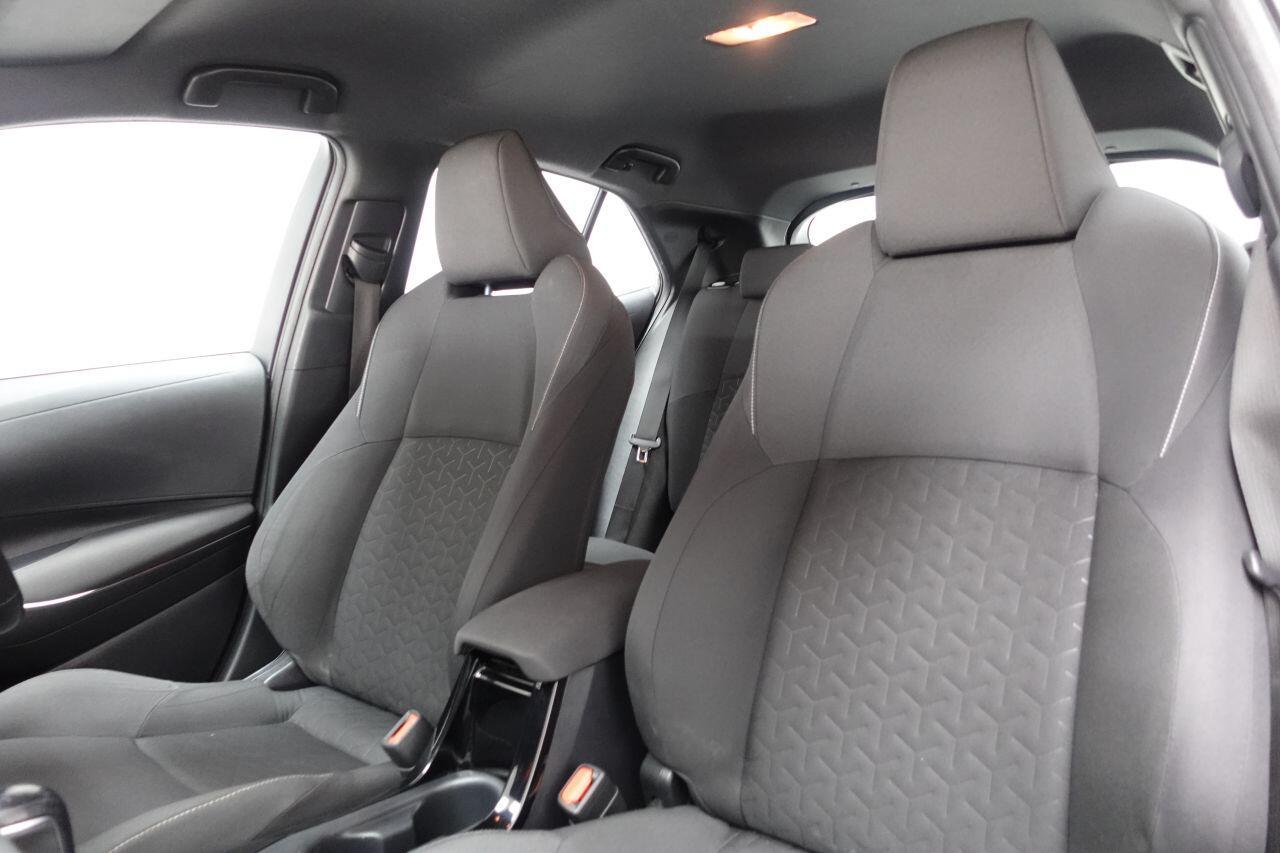 Toyota Corolla - Image 17