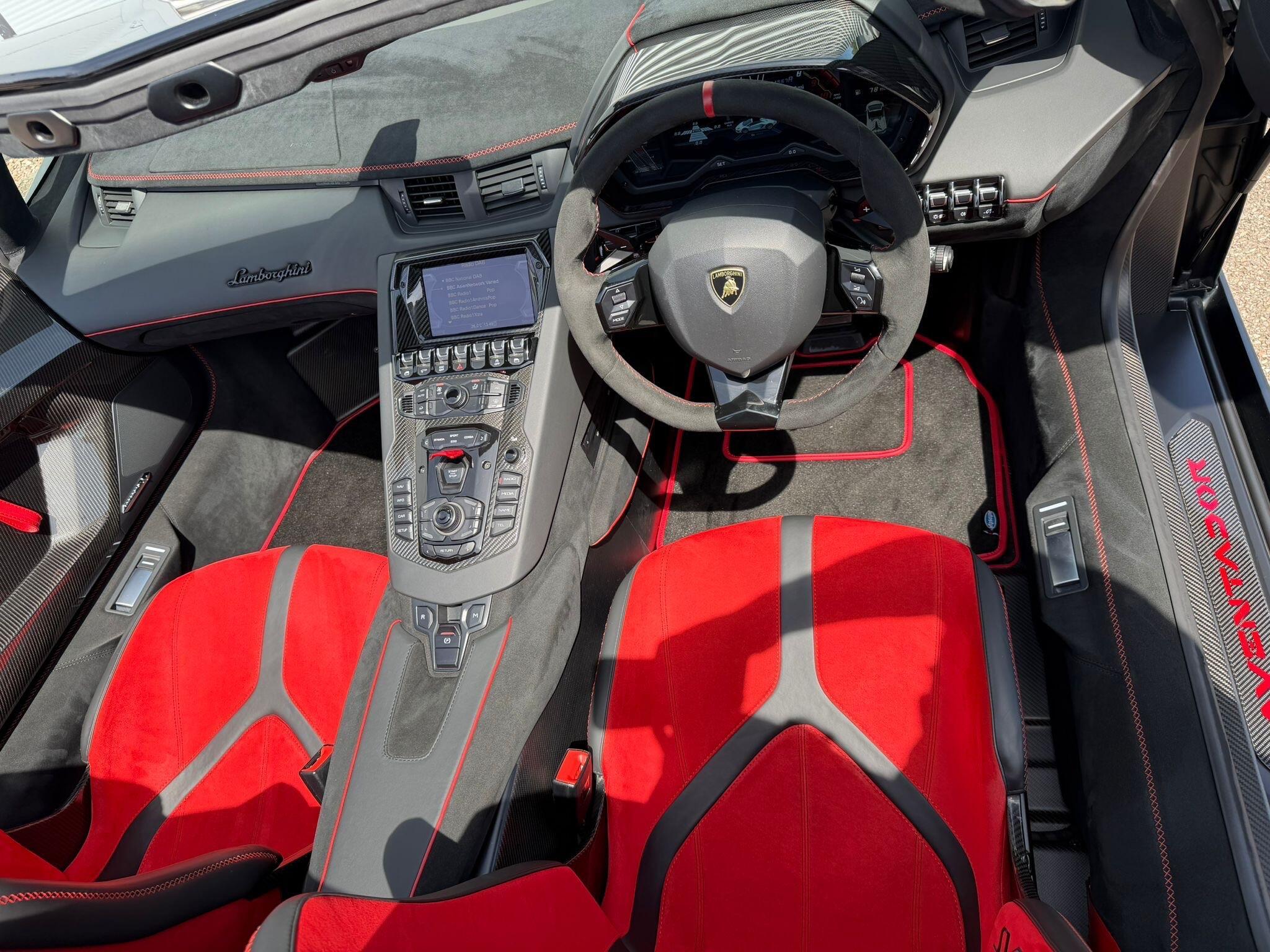 Lamborghini Aventador - Image 7