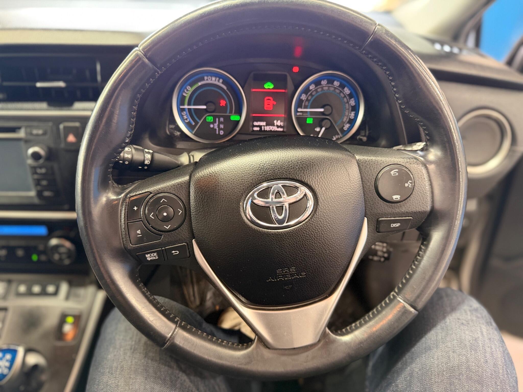 Toyota Auris - Image 21