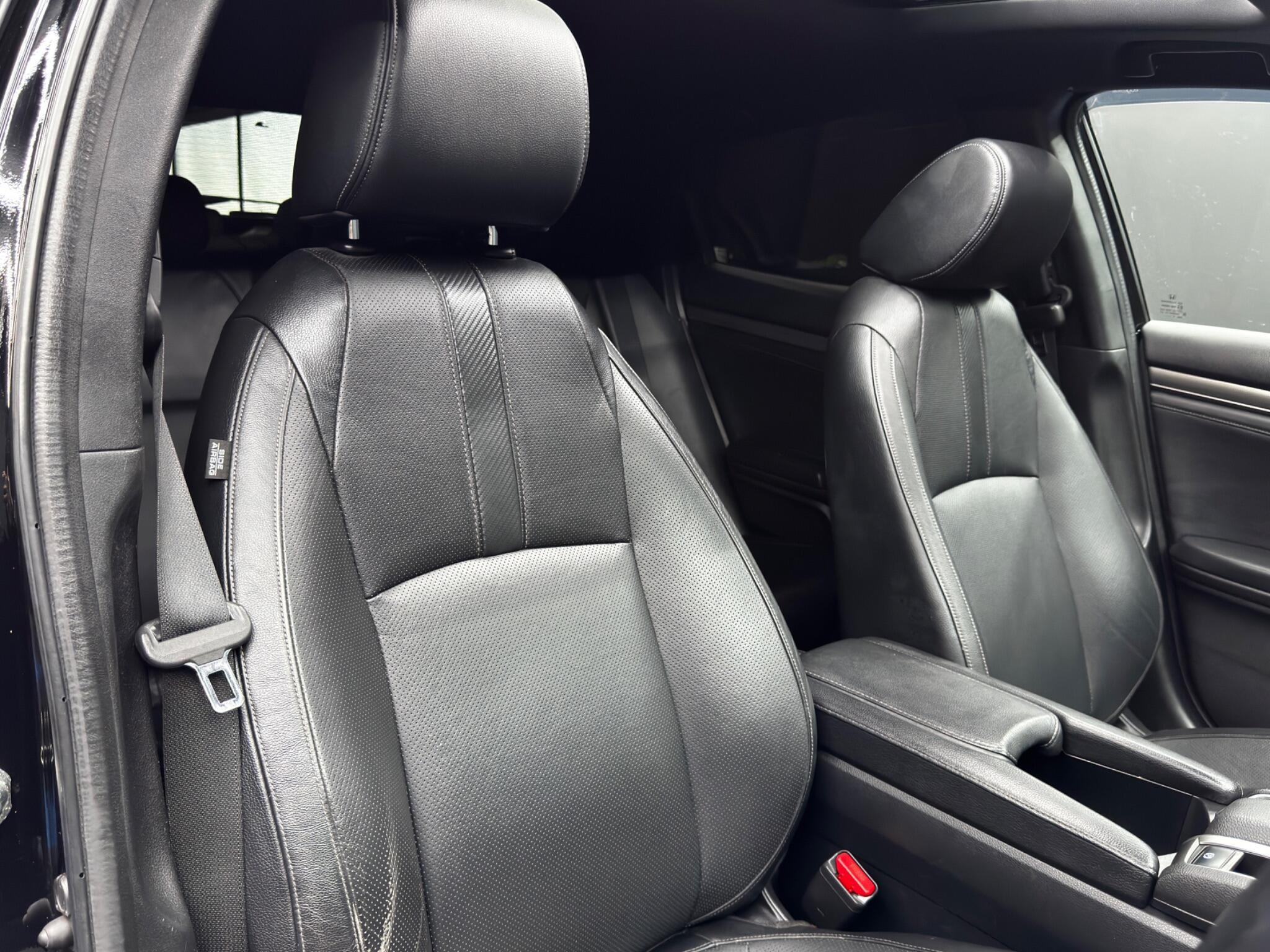 Honda Civic - Image 12