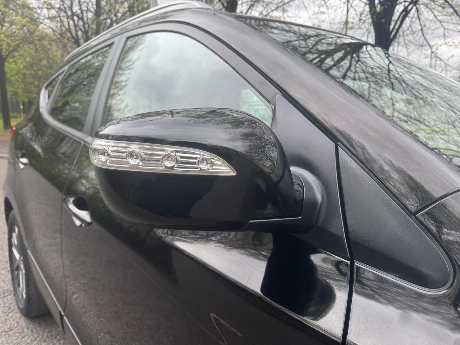 Hyundai ix35 - Image 12