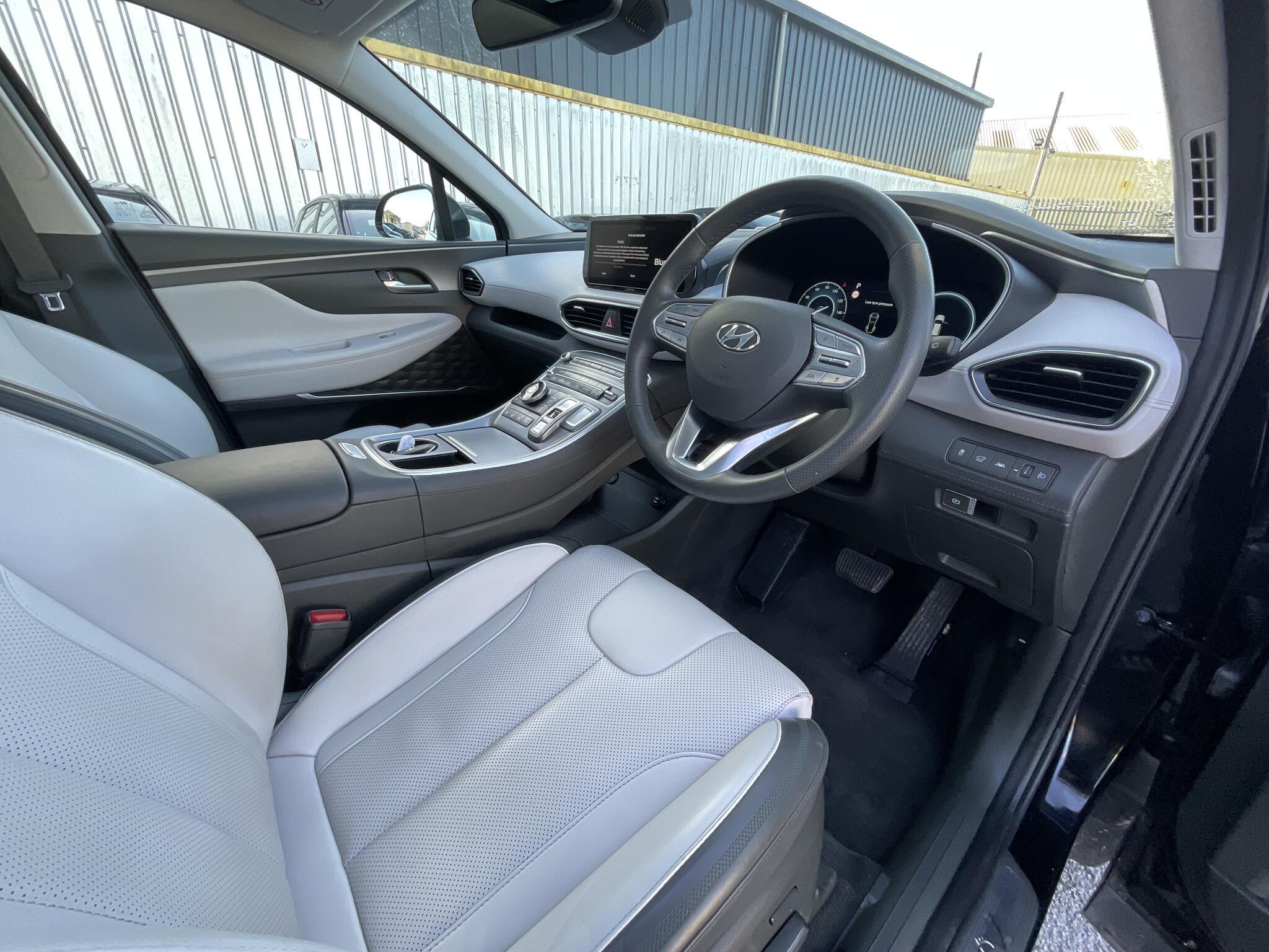 Hyundai Santa Fe - Image 7
