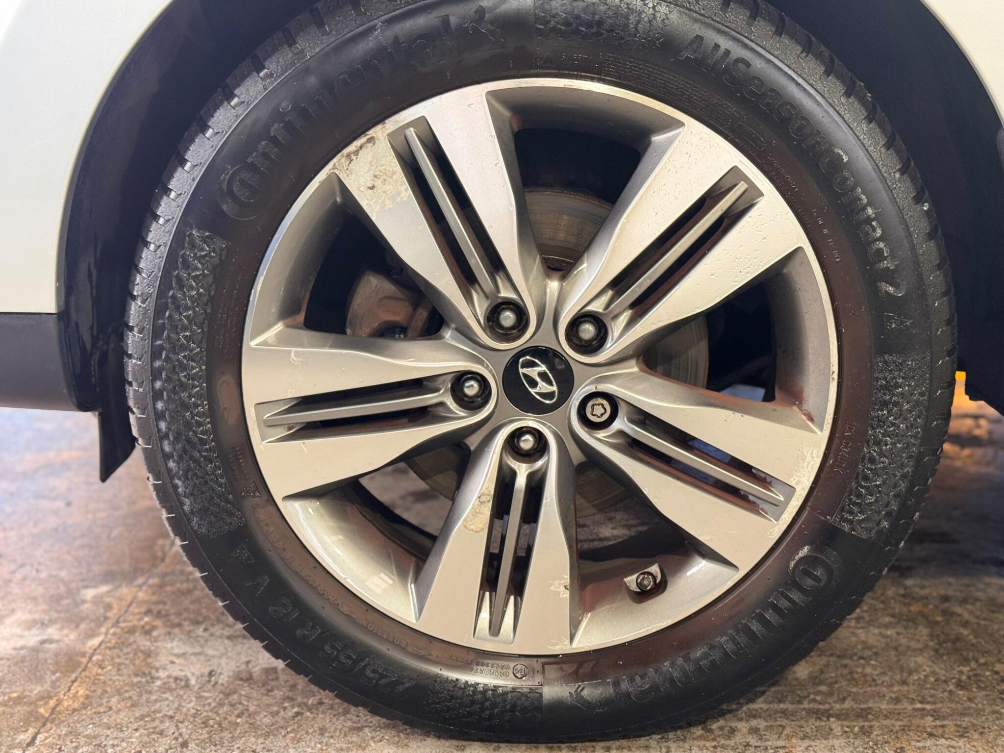 Hyundai ix35 - Image 13