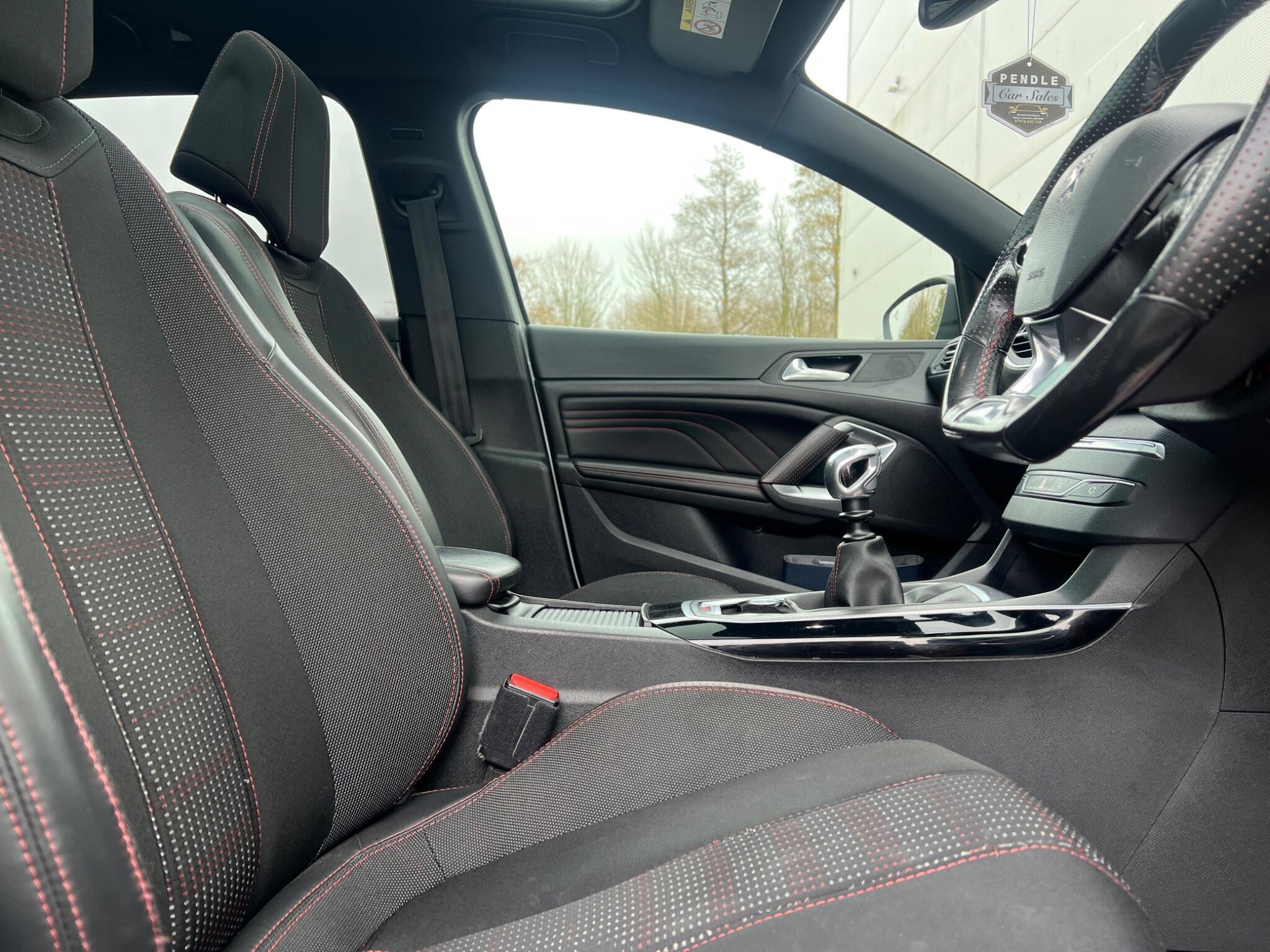 Peugeot 308 SW - Image 13