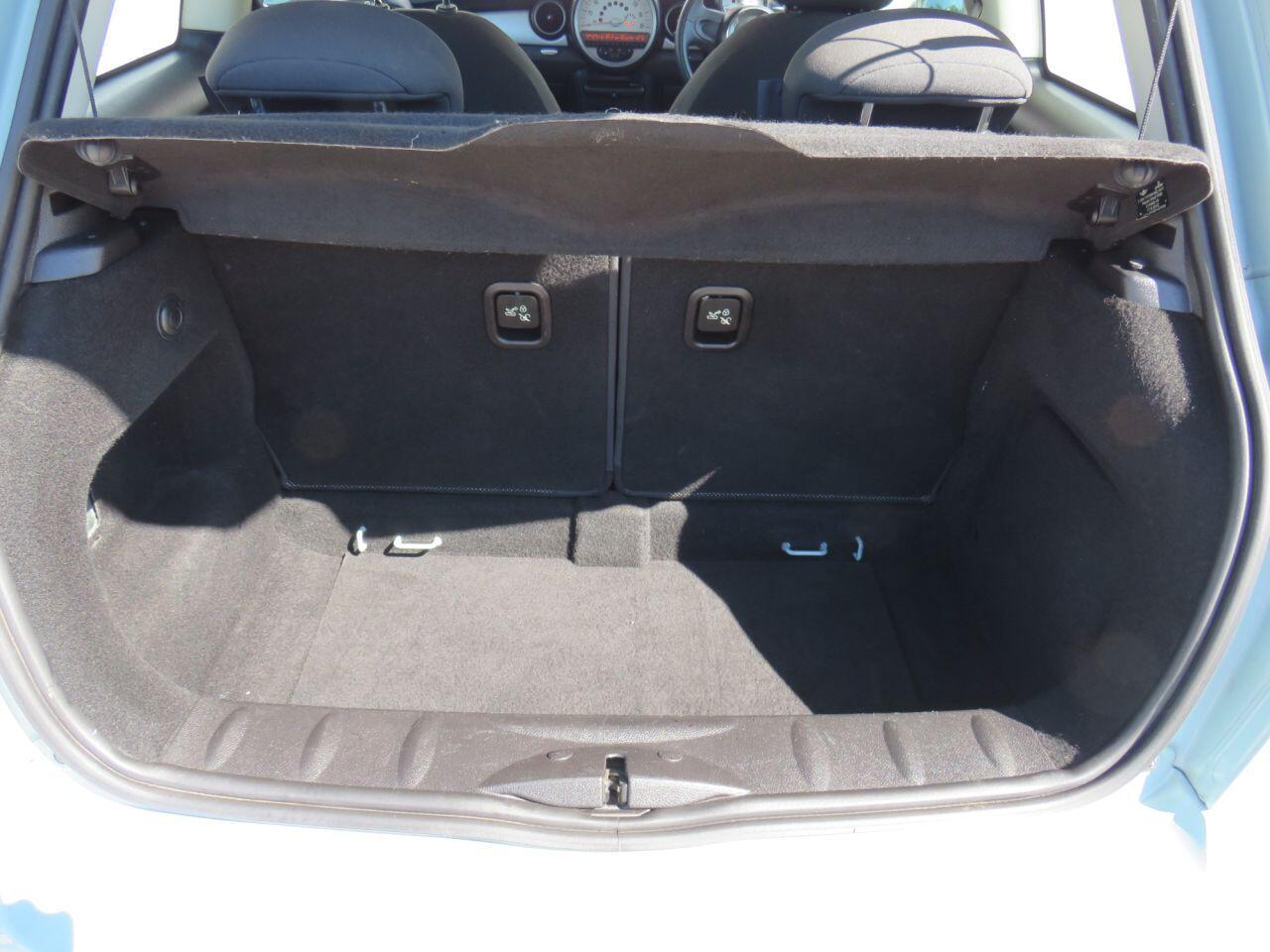 MINI Hatch - Image 12