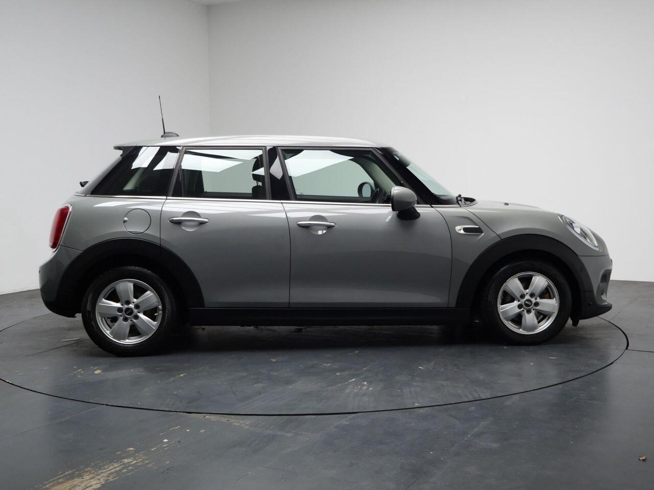 MINI Hatch - Image 14