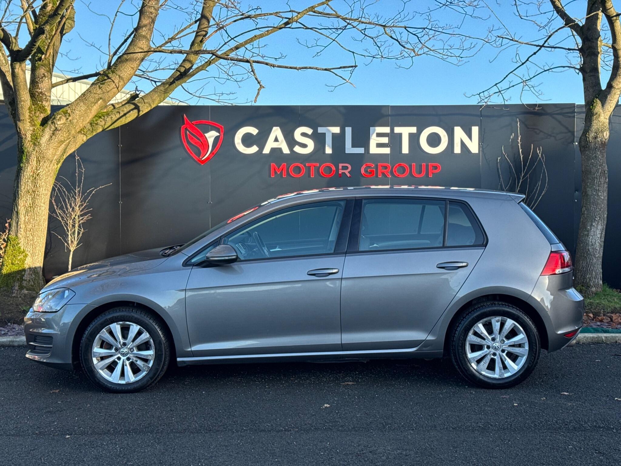 Volkswagen Golf - Image 7