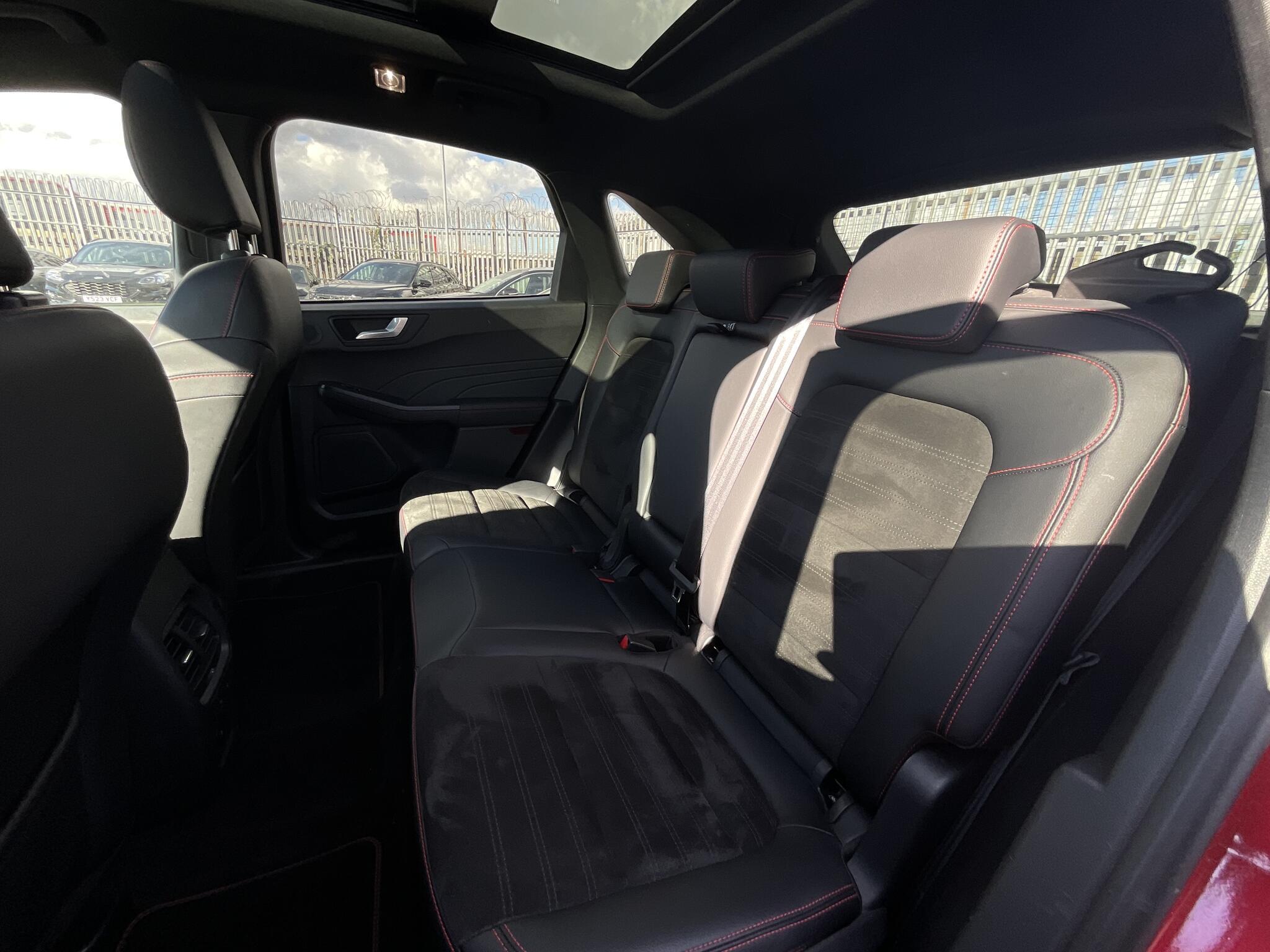 Ford Kuga - Image 14
