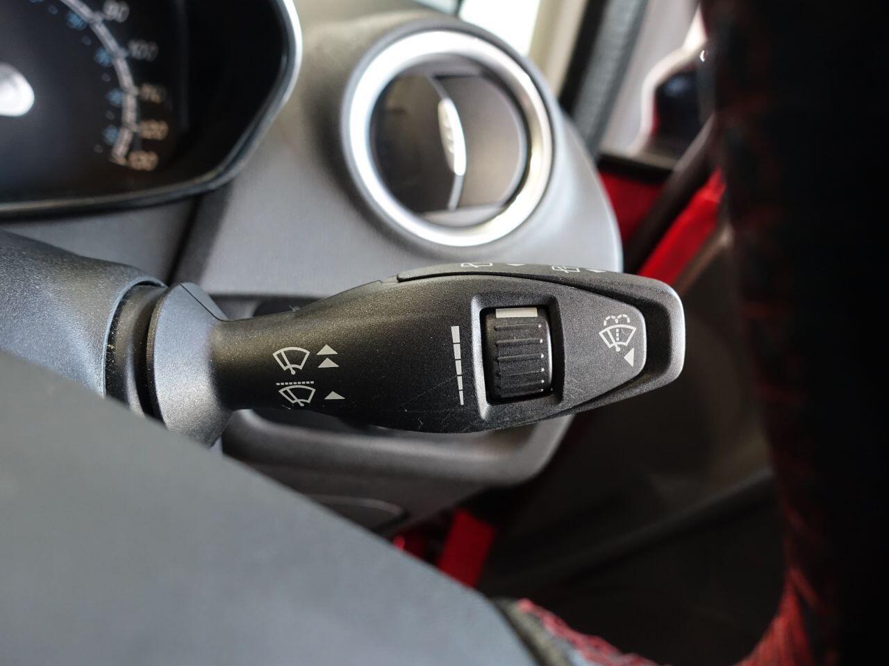 Ford Fiesta - Image 18