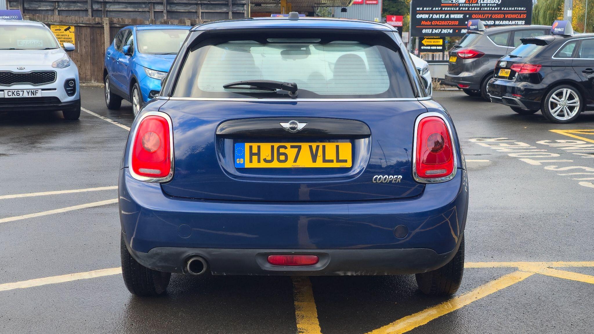 MINI Hatch - Image 11