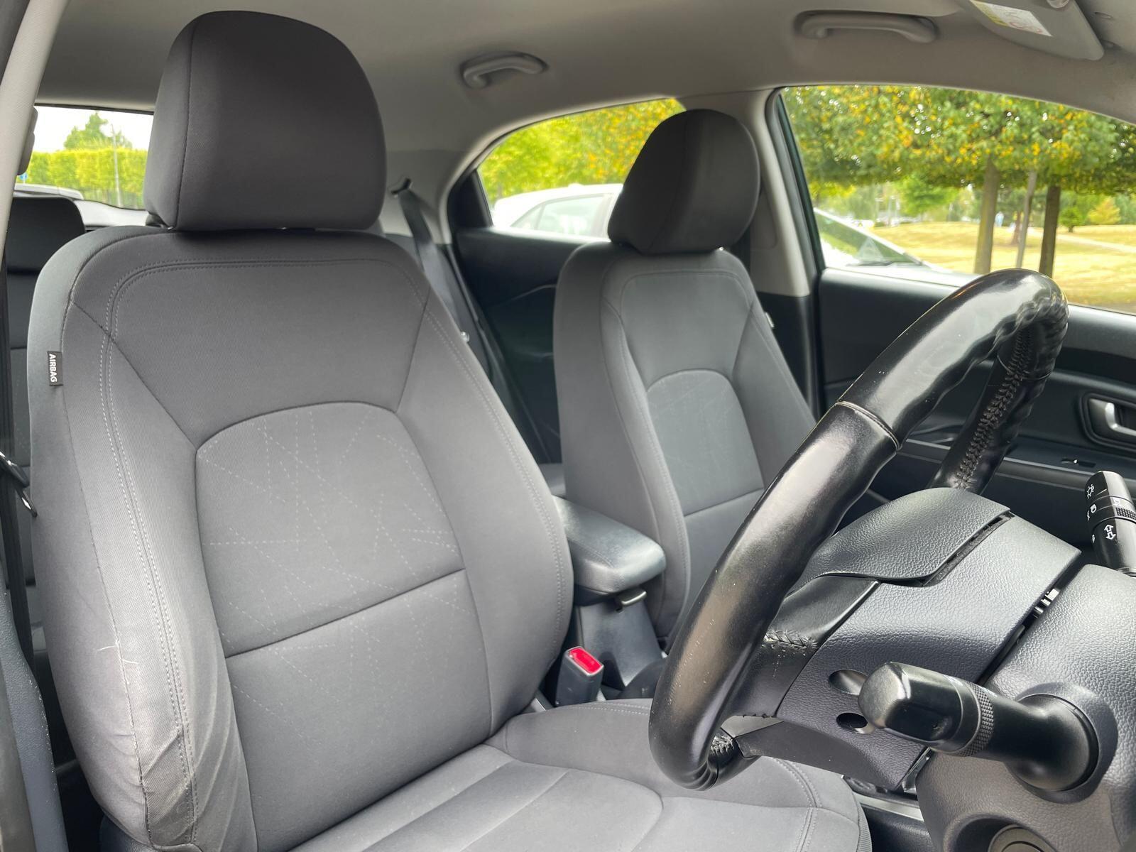 Kia Rio - Image 17