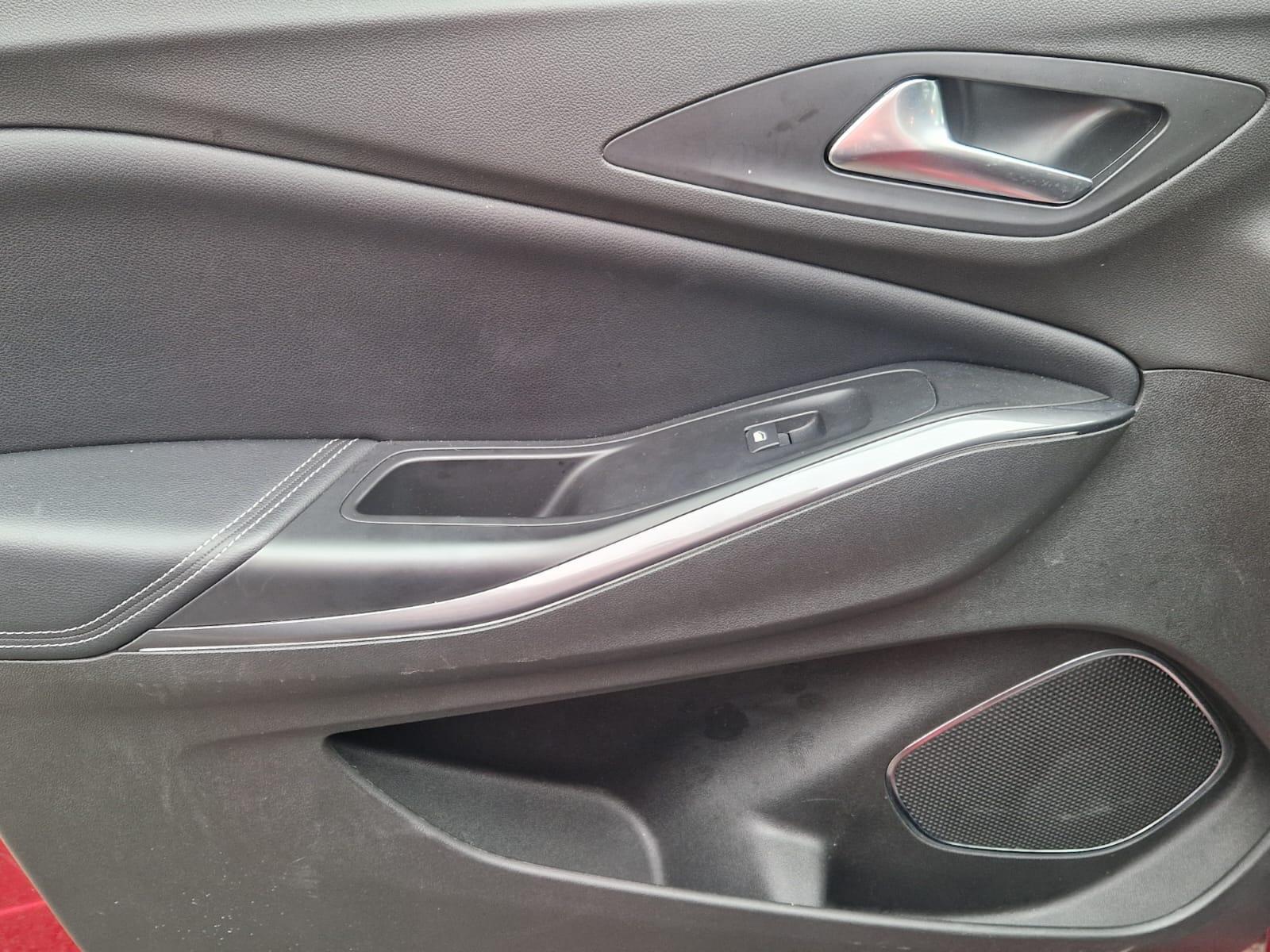 Vauxhall Grandland X - Image 36