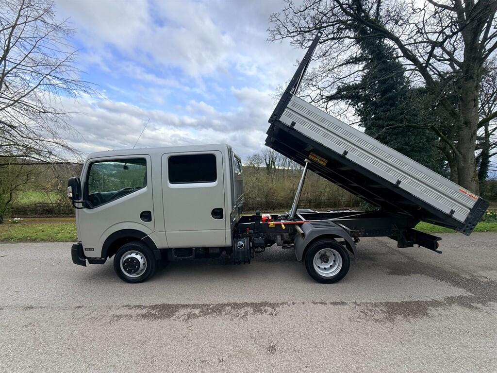 Nissan NT400 Cabstar - Image 12