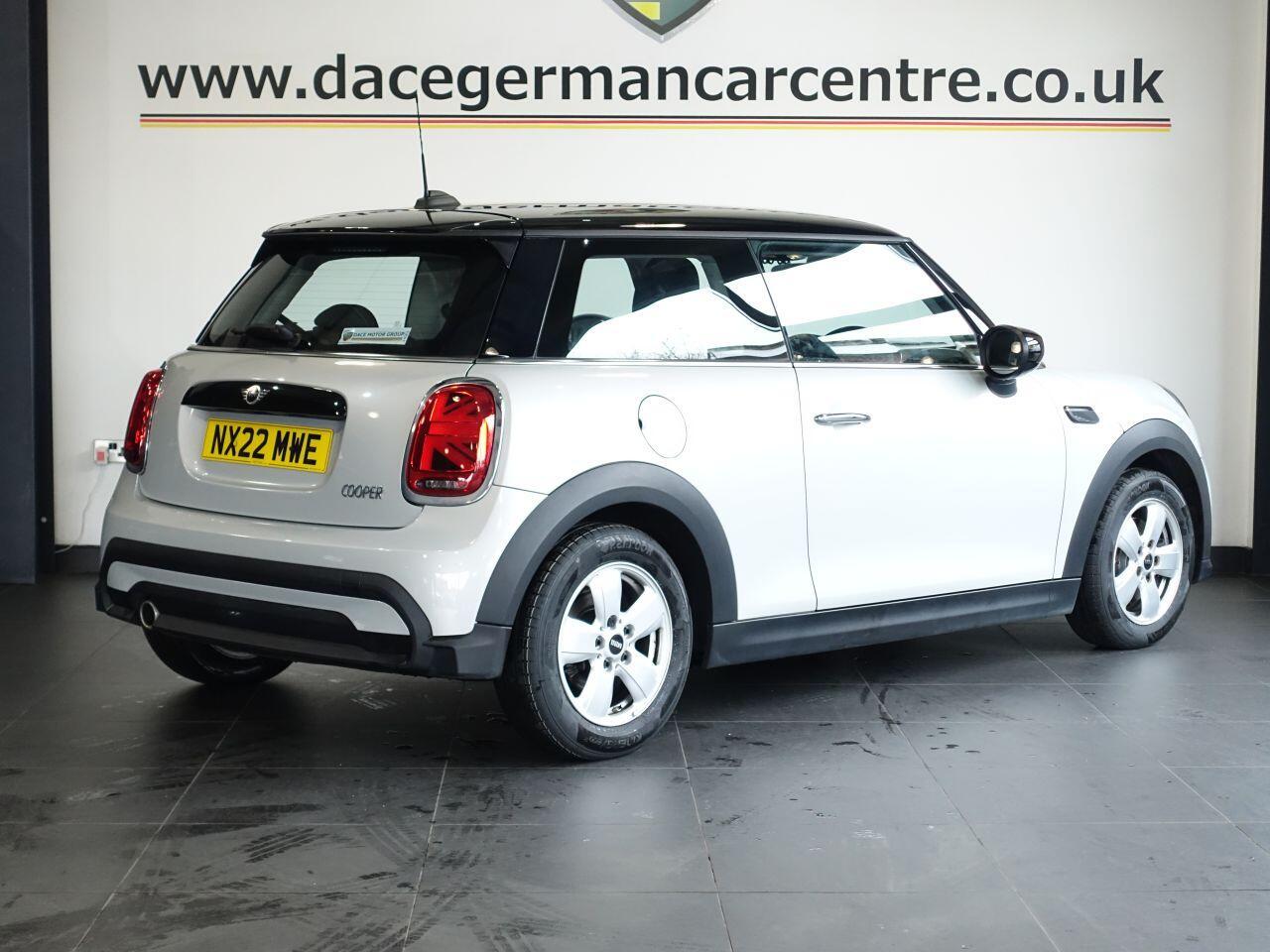 MINI Hatch - Image 3