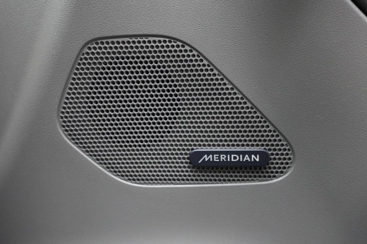 Jaguar F-Pace - Image 56