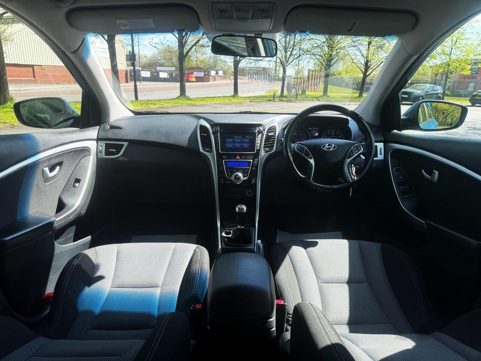 Hyundai i30 - Image 14