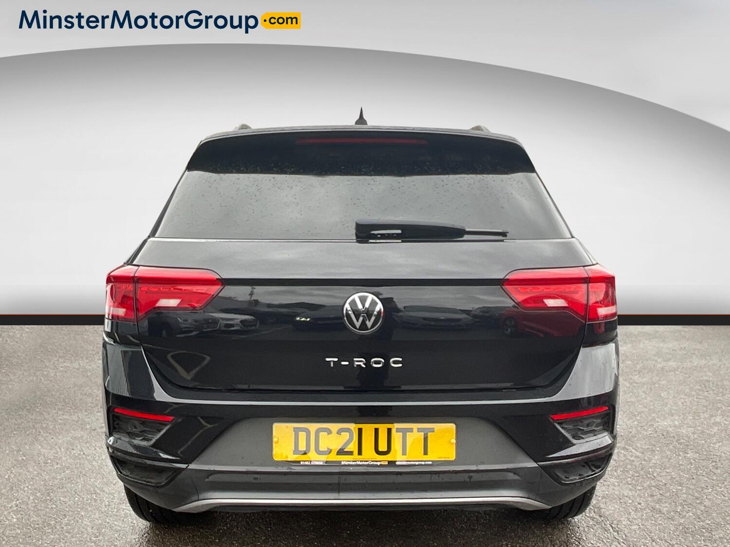 Volkswagen T-Roc - Image 3