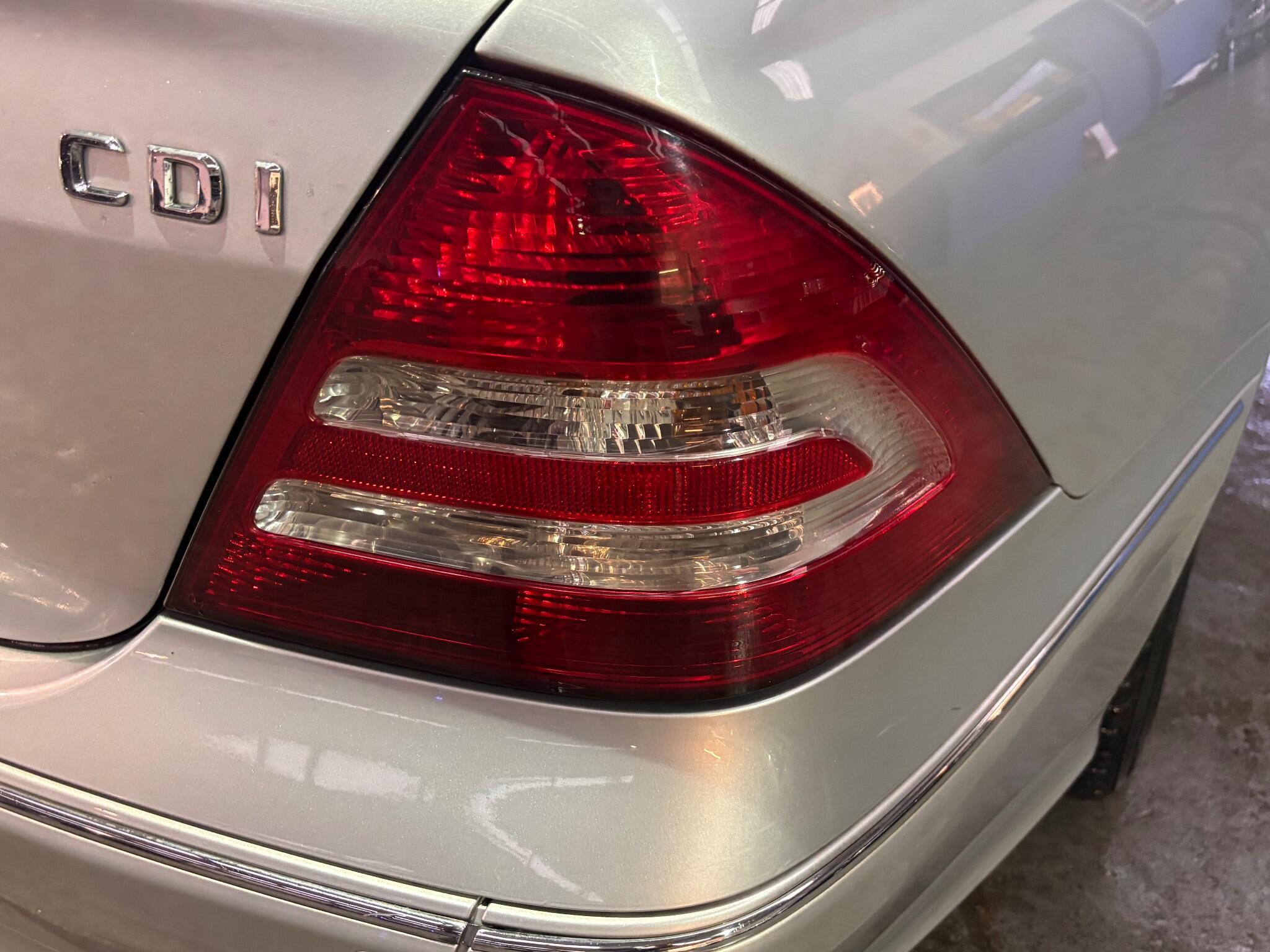 Mercedes C Class - Image 12