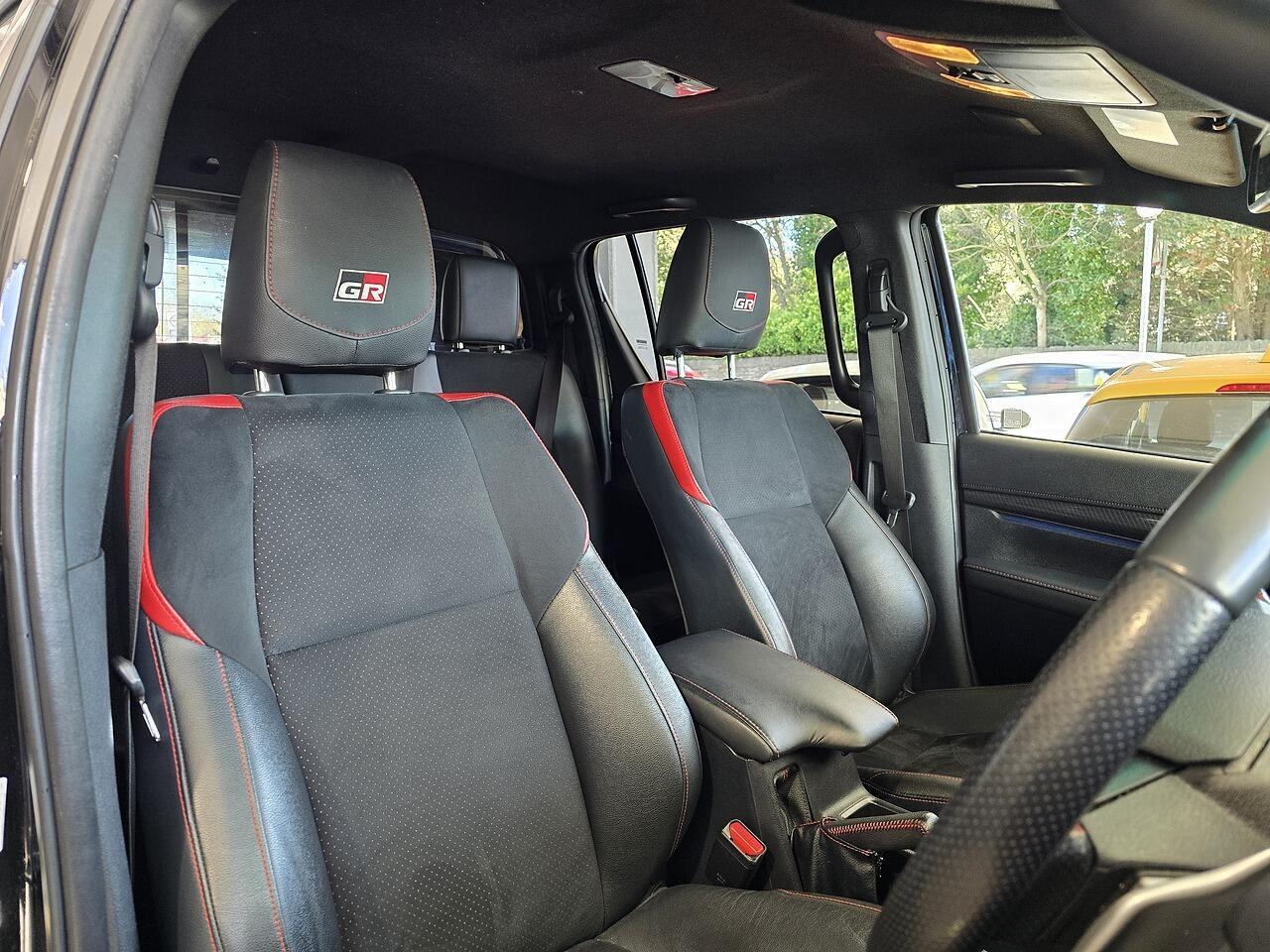 Toyota Hilux - Image 2