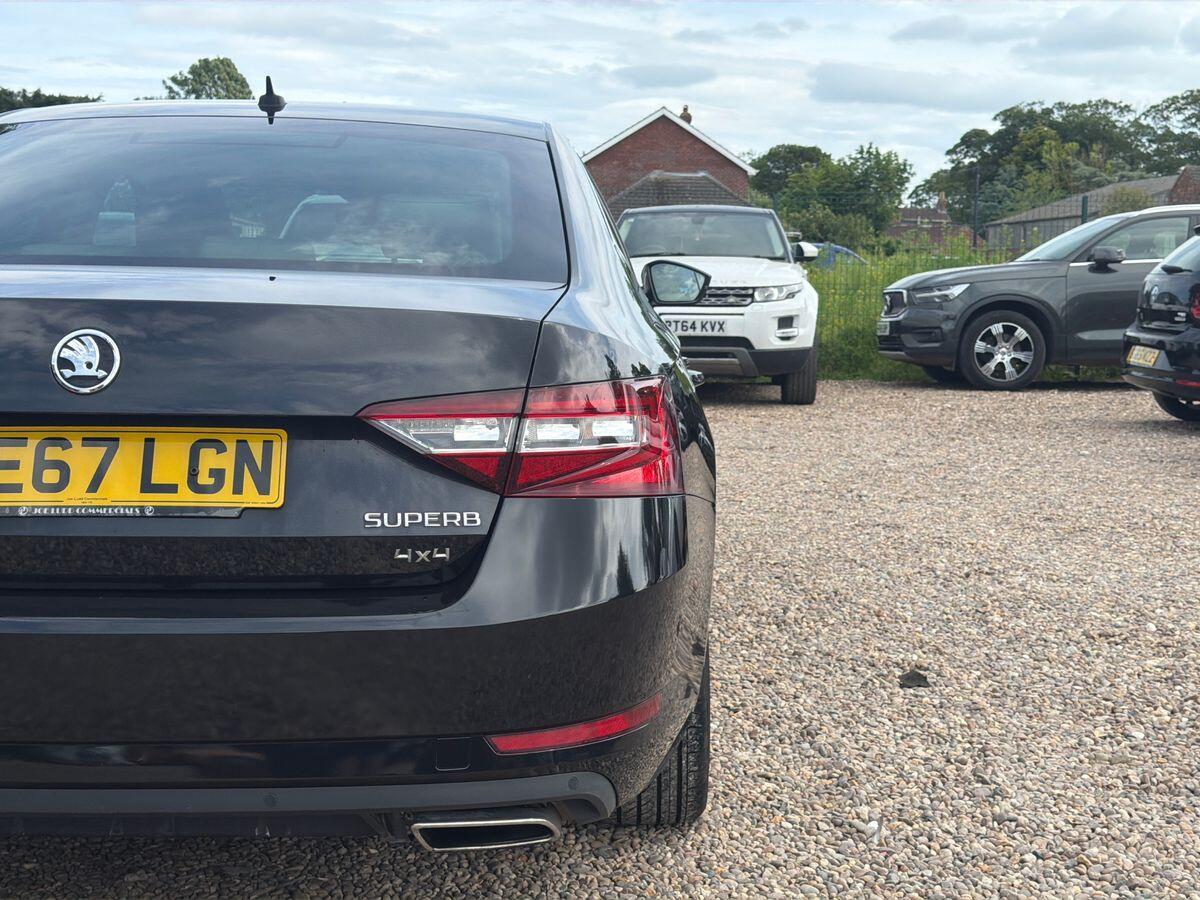 Skoda Superb - Image 12