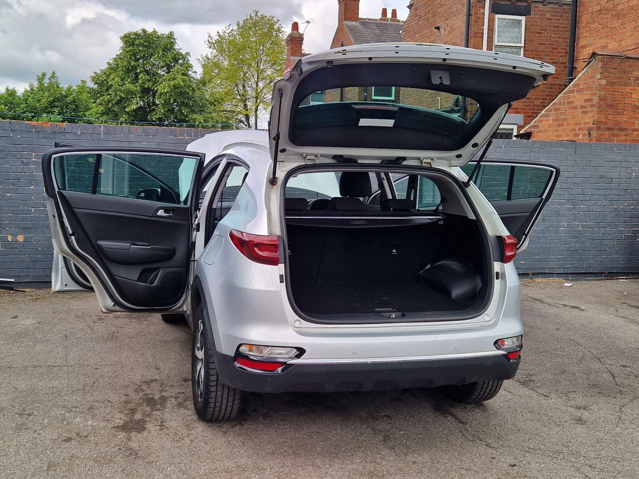 Kia Sportage - Image 19