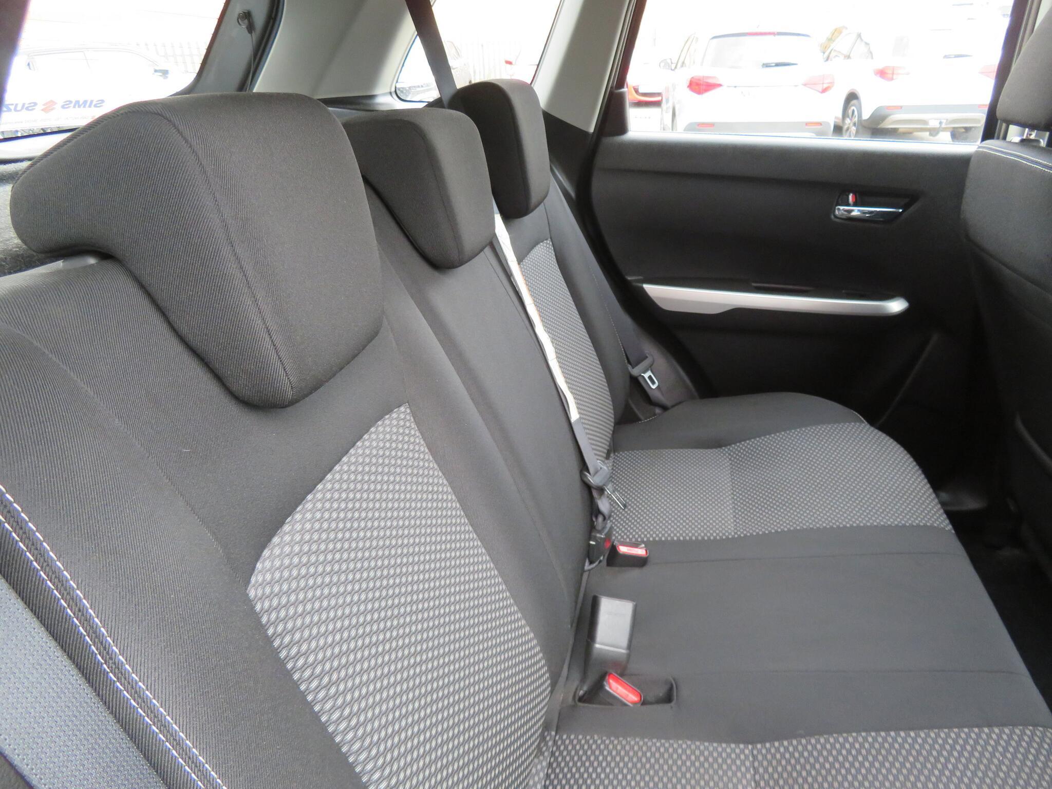 Suzuki Vitara - Image 15