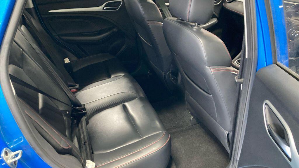 MG MG ZS - Image 6