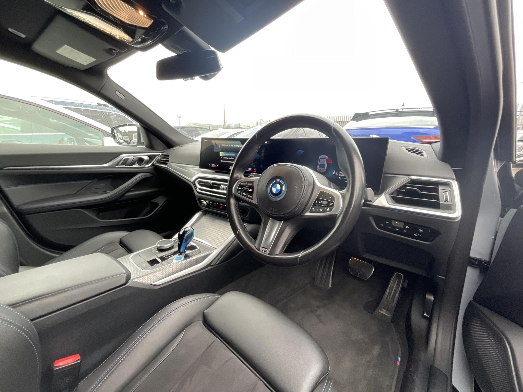 BMW I4 - Image 7