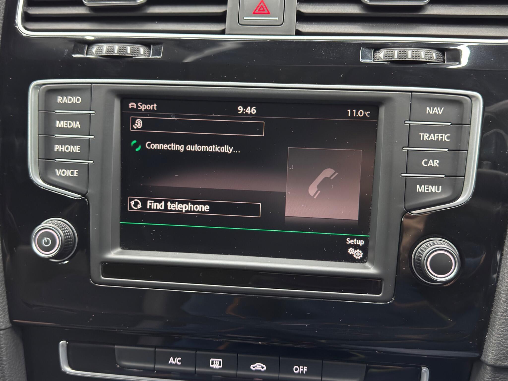 Volkswagen Golf - Image 31