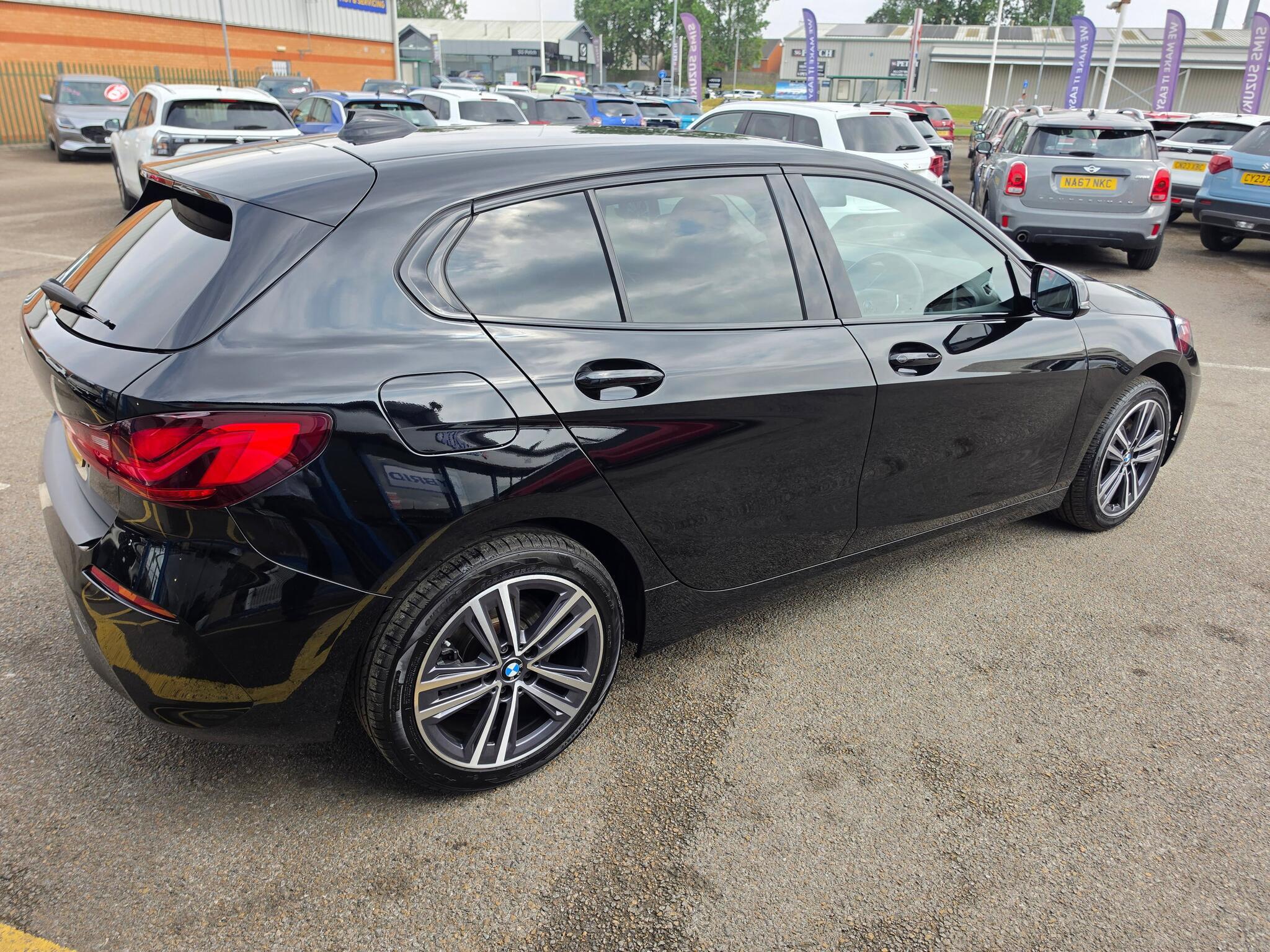 BMW 1 Series - Image 10