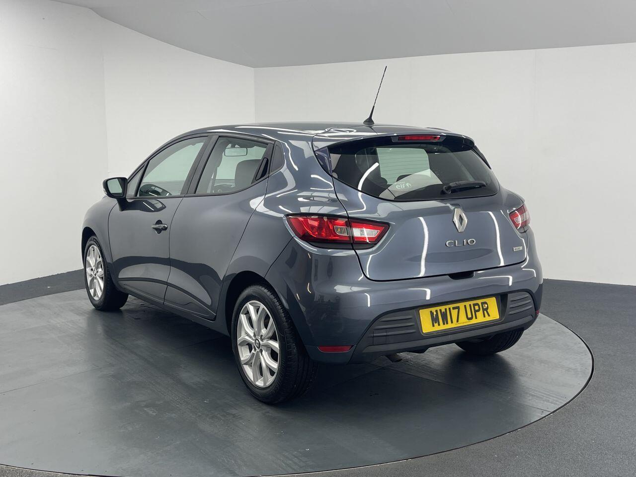 Renault Clio - Image 16