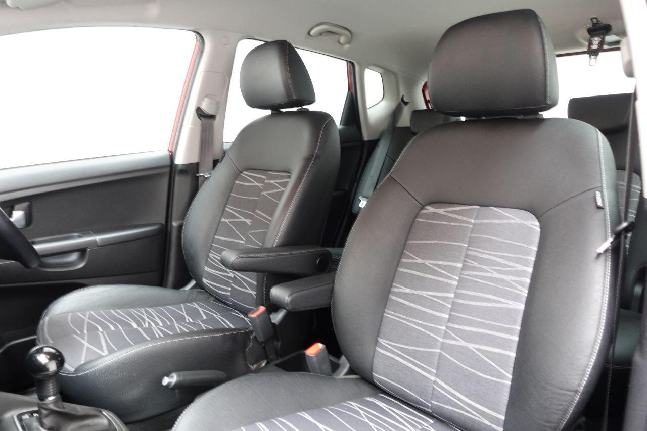 Kia Venga - Image 17