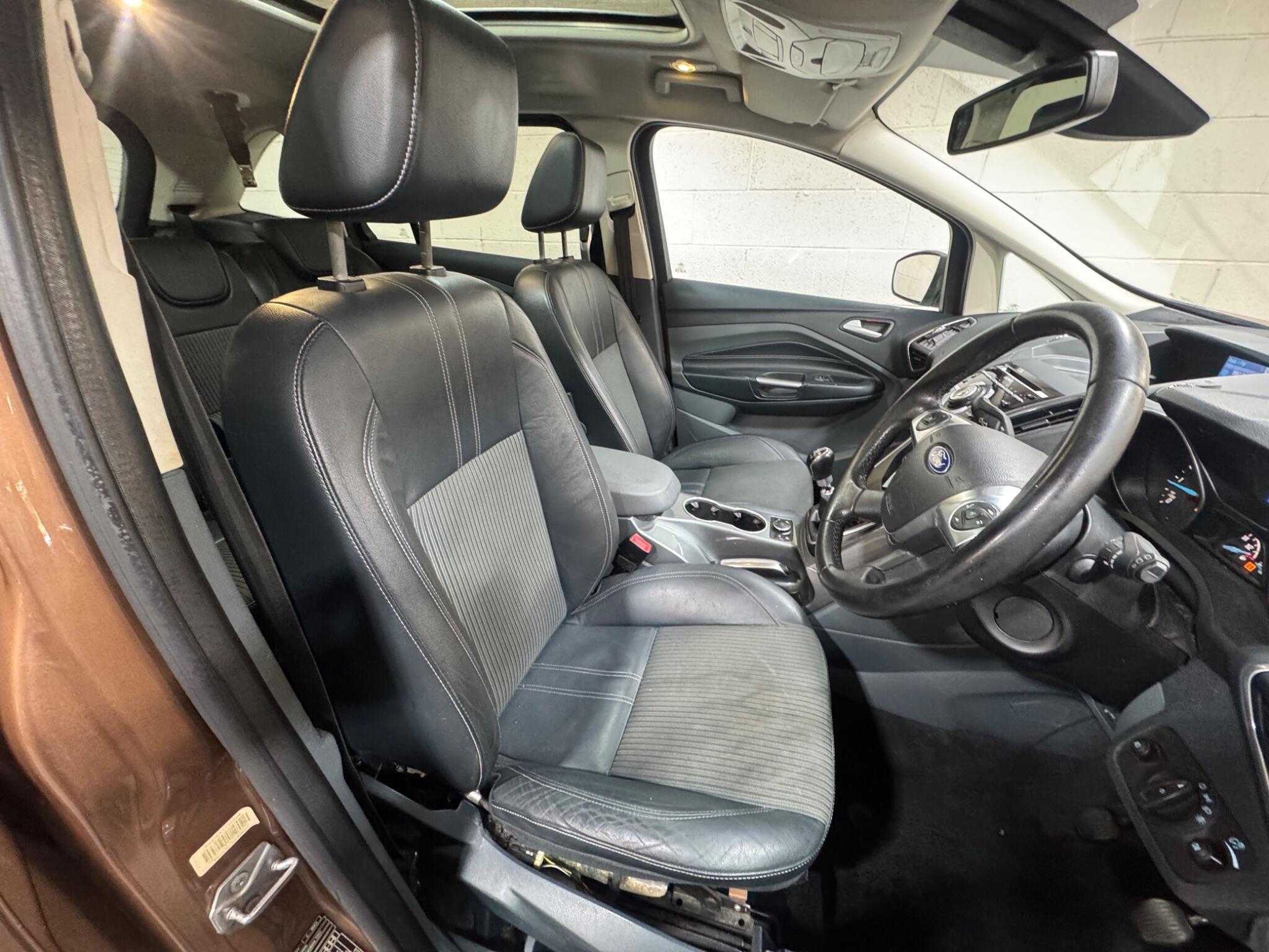 Ford Grand C-MAX - Image 7
