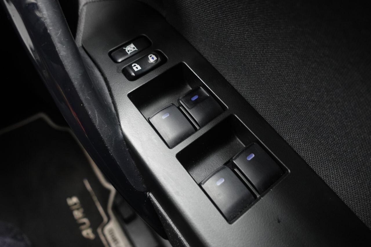 Toyota Auris - Image 44