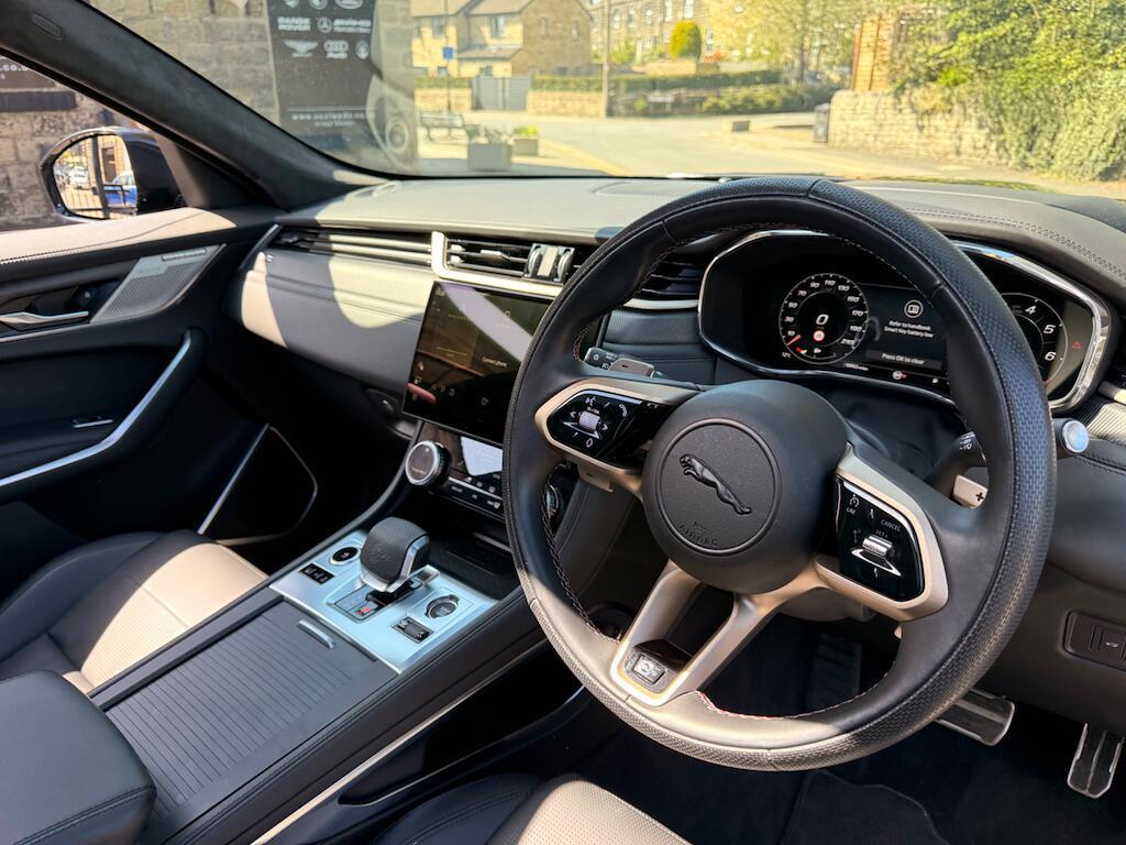 Jaguar F-Pace - Image 39