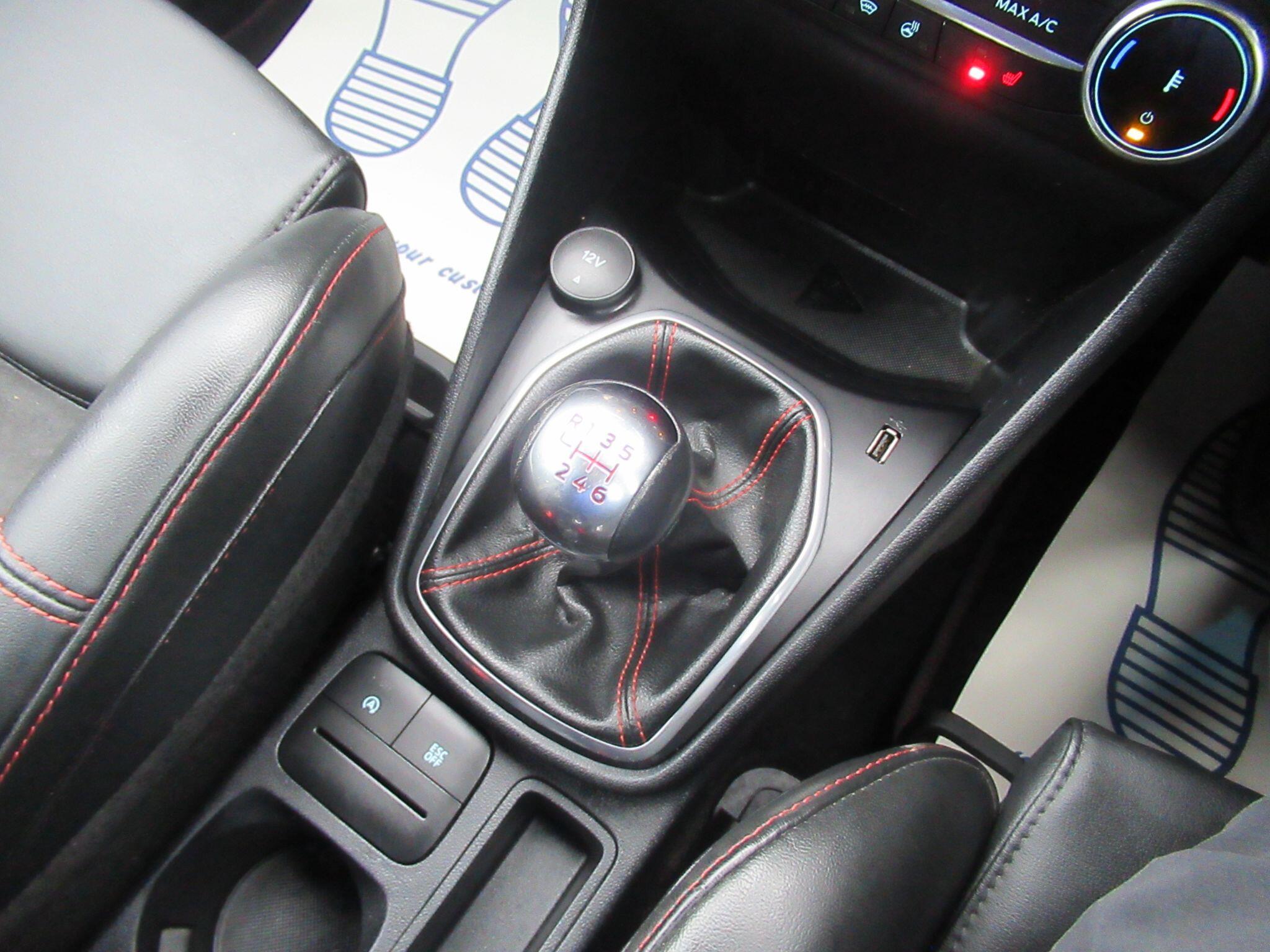 Ford Fiesta - Image 35