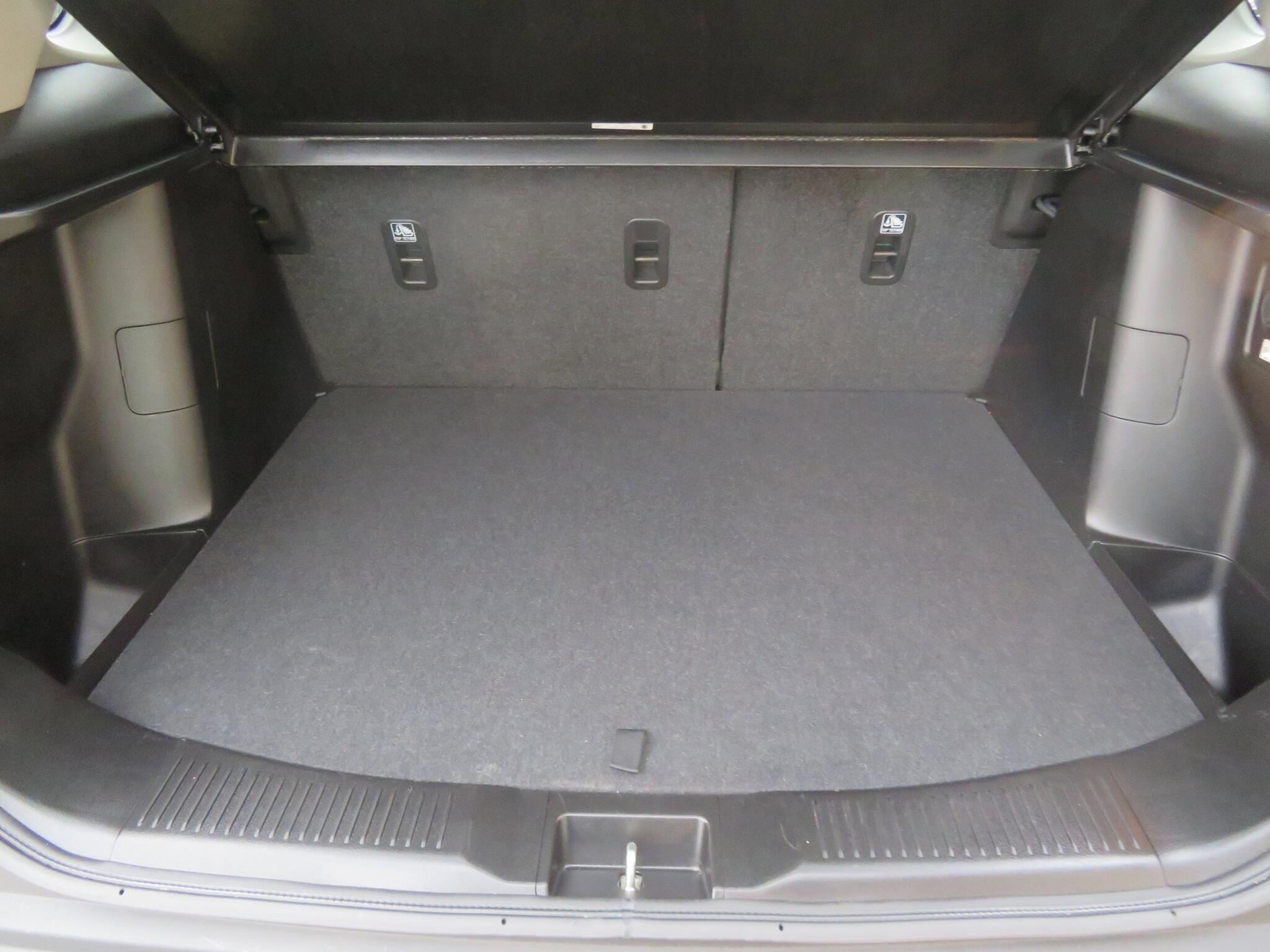 Suzuki S-Cross - Image 12