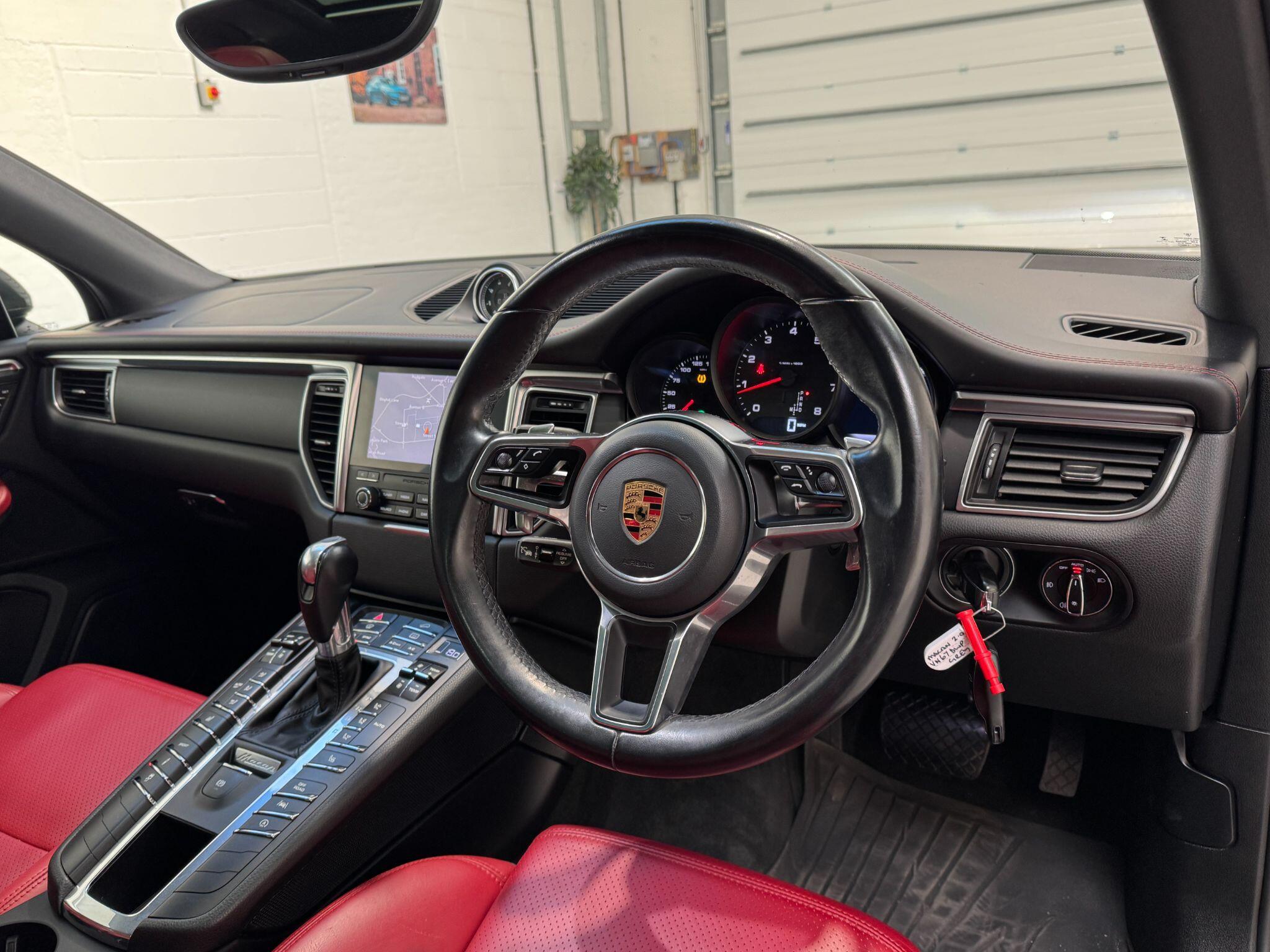 Porsche Macan - Image 16