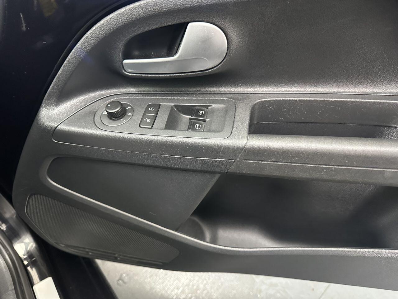 Volkswagen up! - Image 17