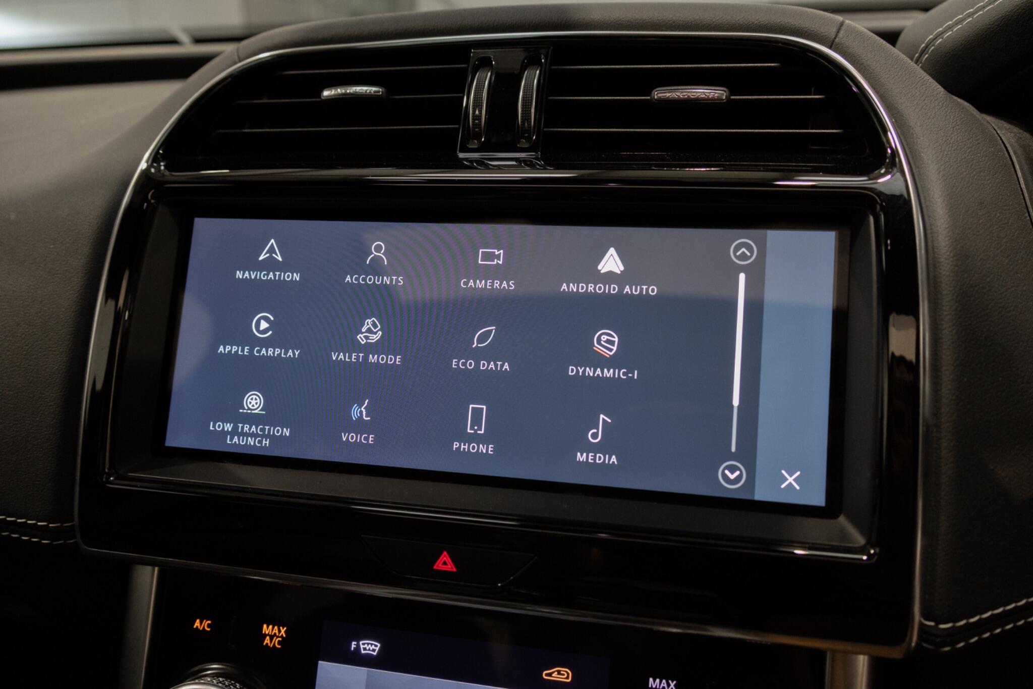 Jaguar XE - Image 19