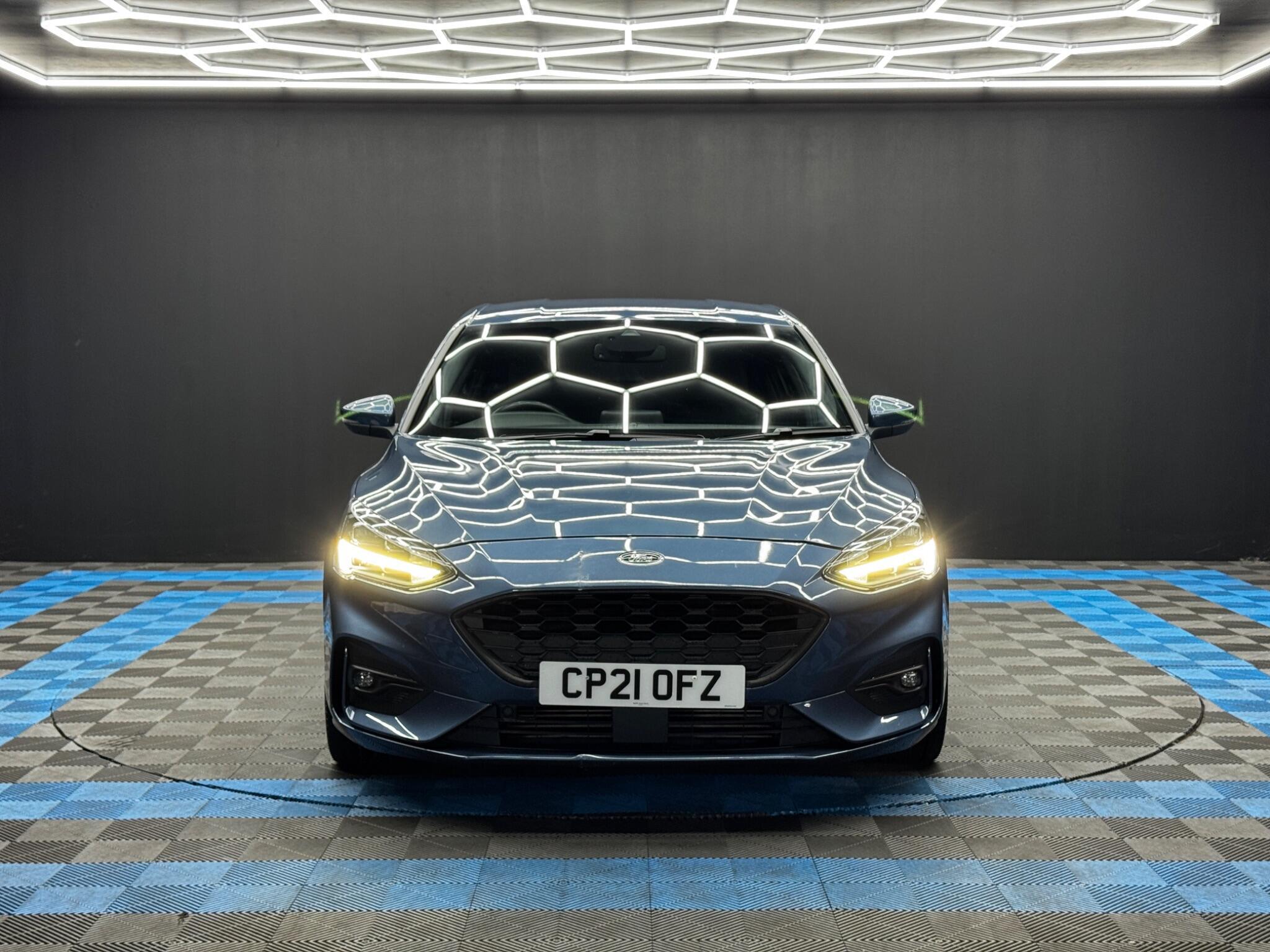Ford Focus - Image 2