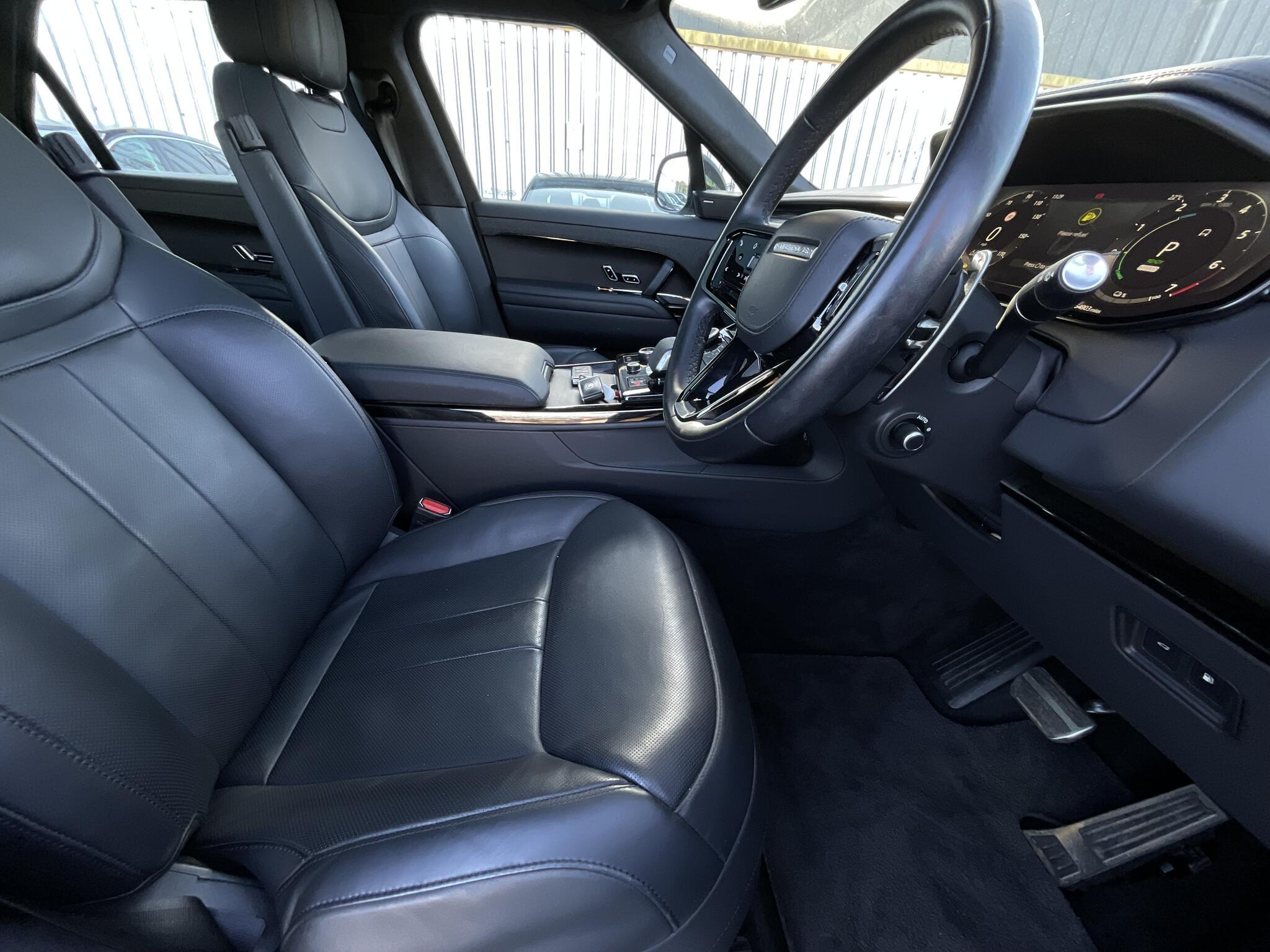 Land Rover RANGE ROVER SPORT - Image 9