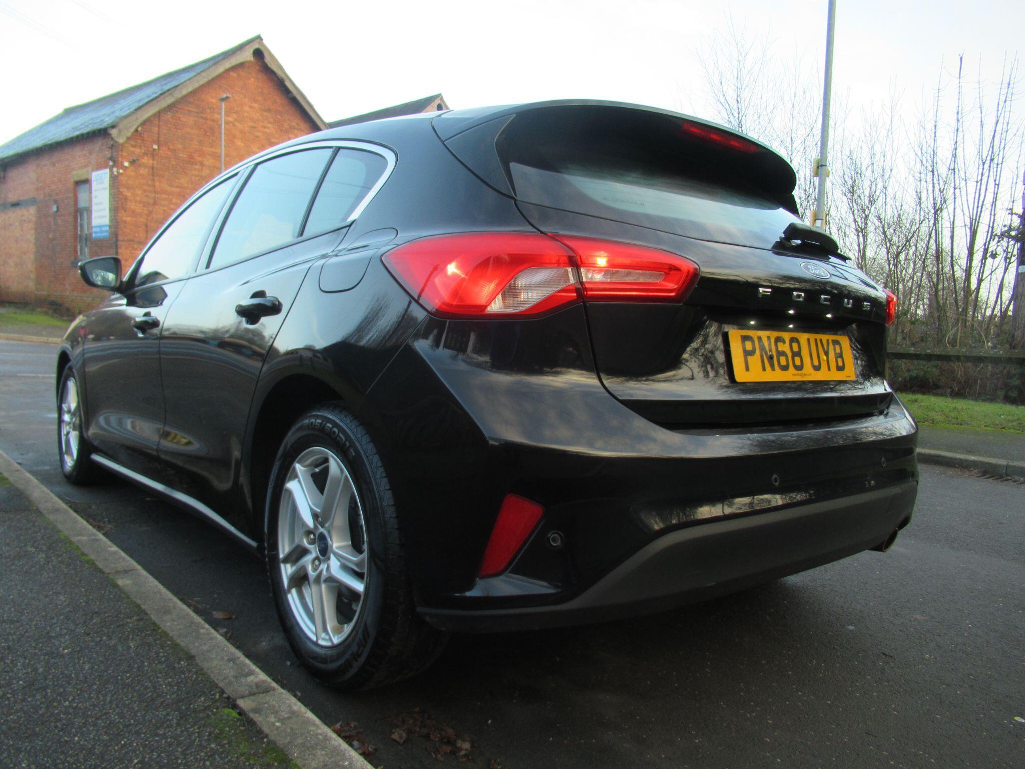 Ford Focus - Image 4