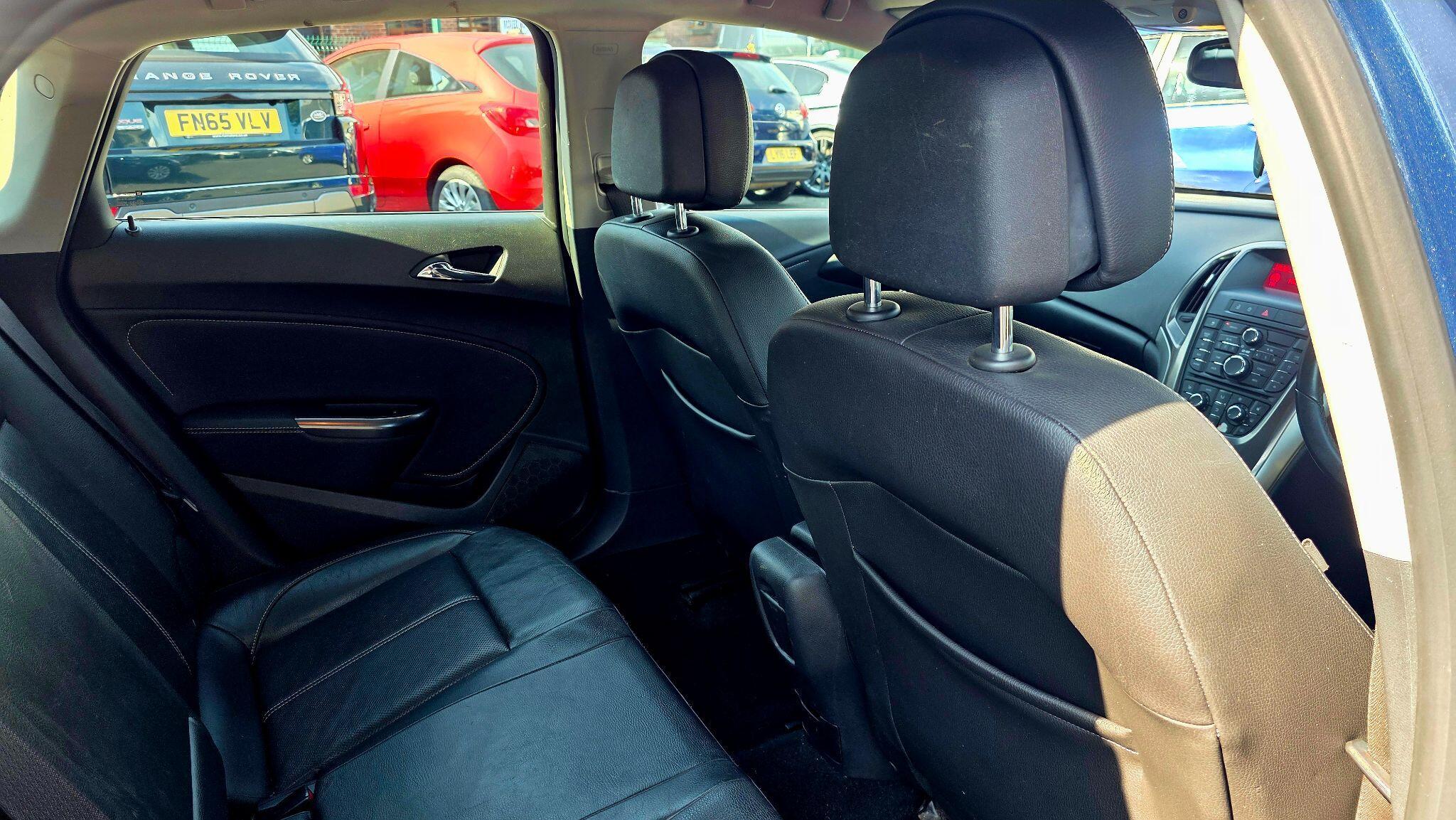 Vauxhall Astra - Image 18