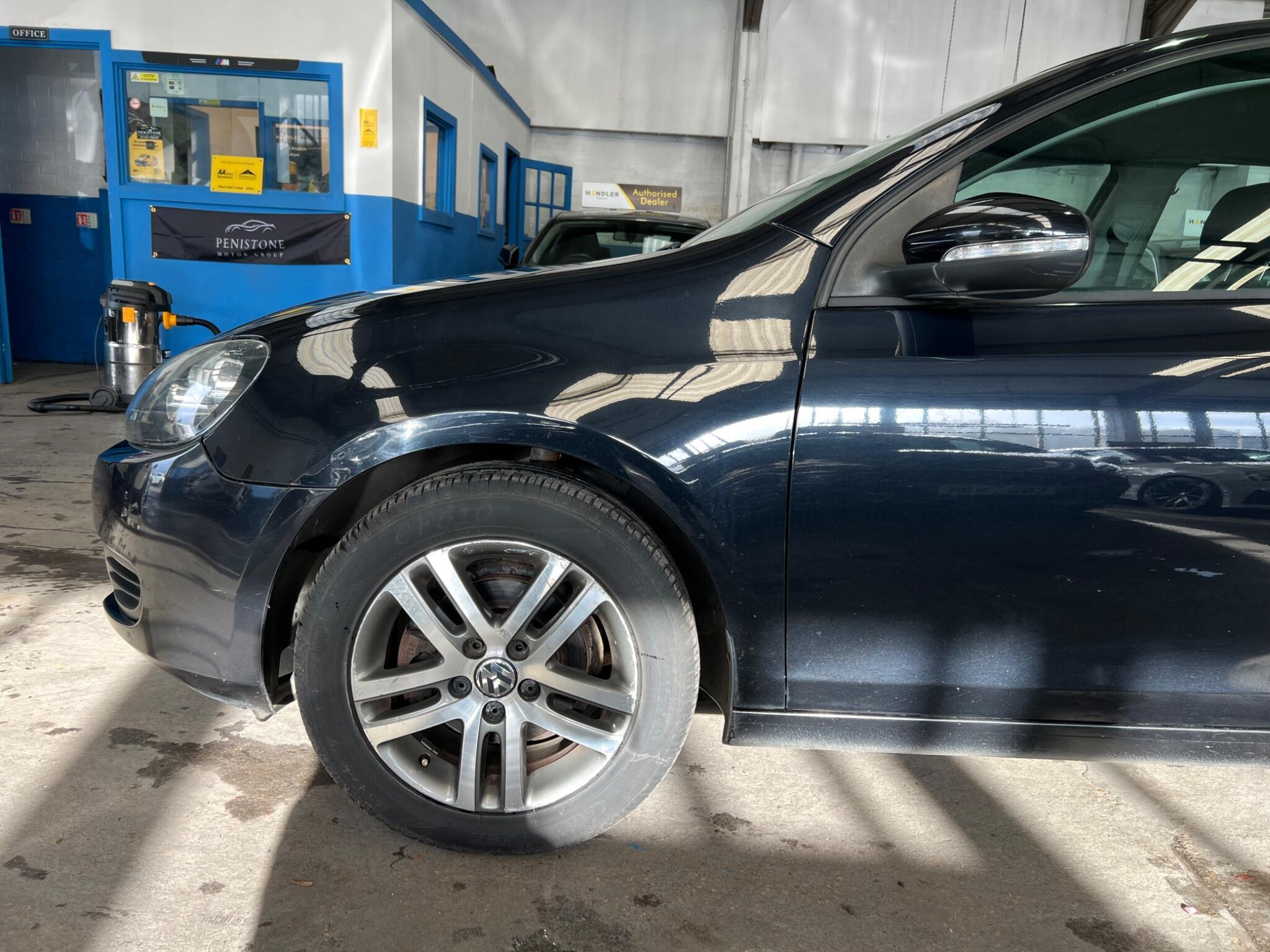 Volkswagen Golf - Image 36