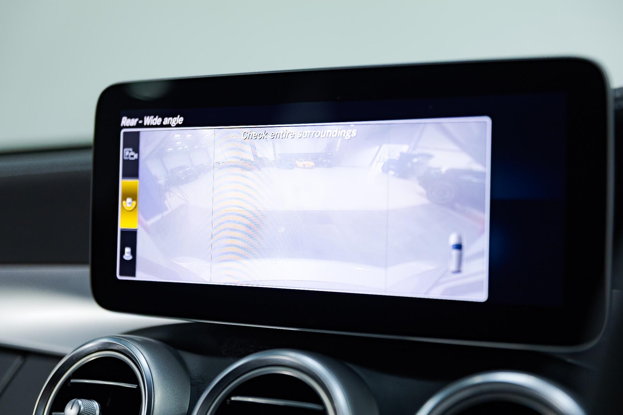 Mercedes C Class - Image 43