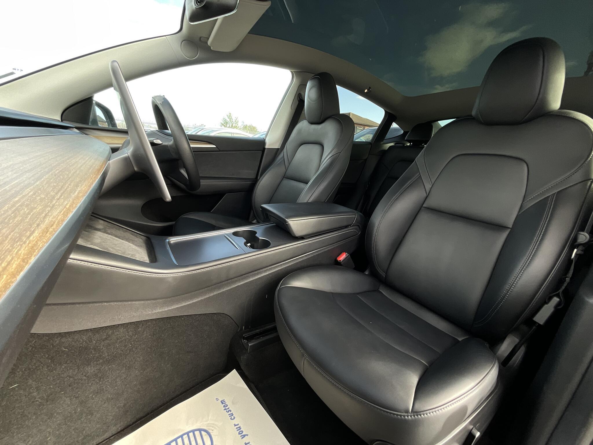 Tesla Model Y - Image 18