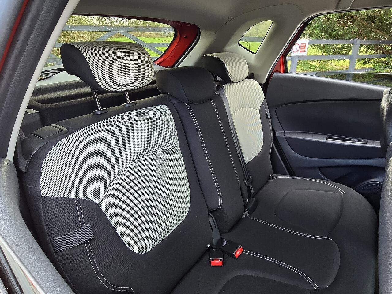 Renault Captur - Image 15